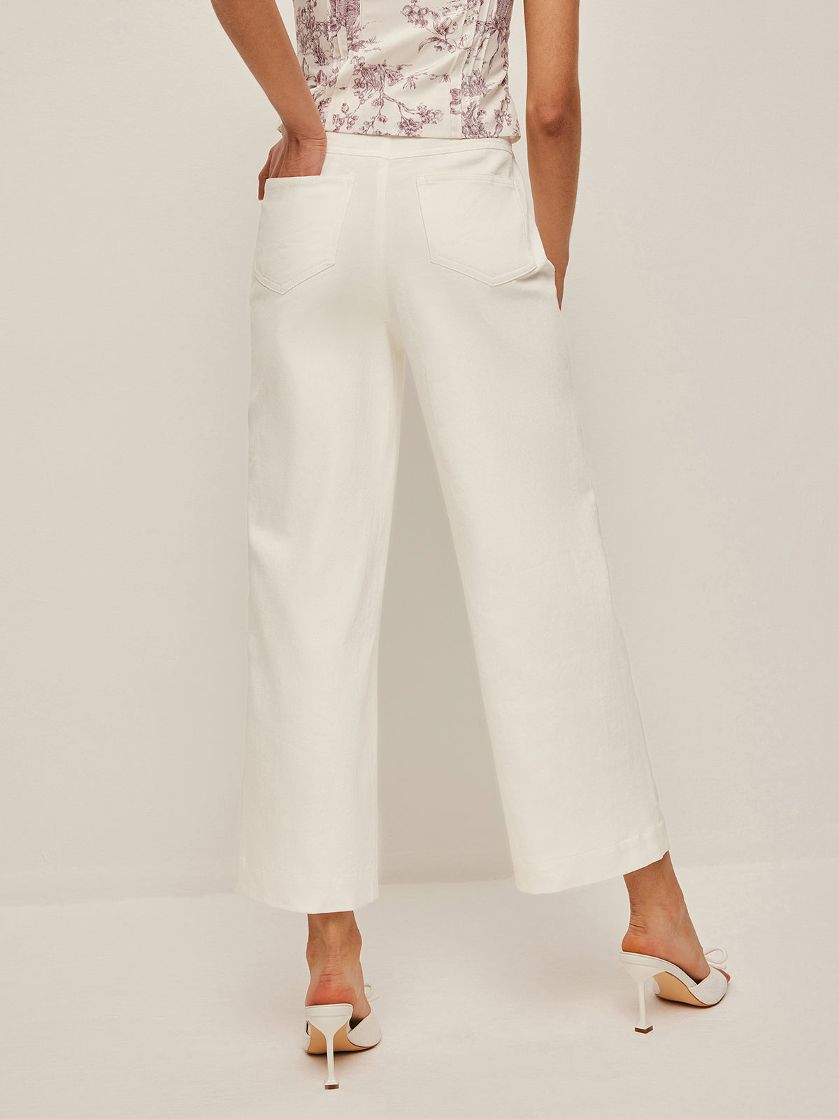 High-Waist Wide-Leg Jeans-Chicvia