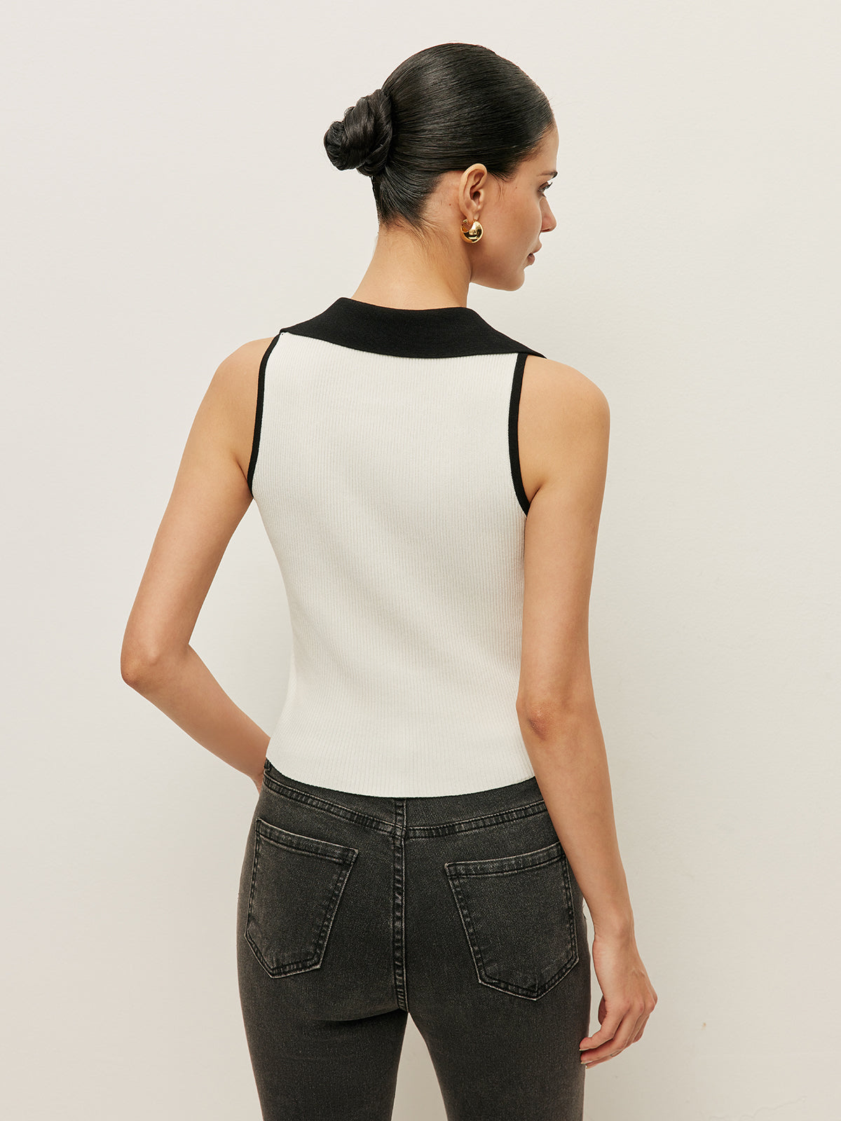 Contrast Trim Collared Buttoned Knit Vest-Chicvia