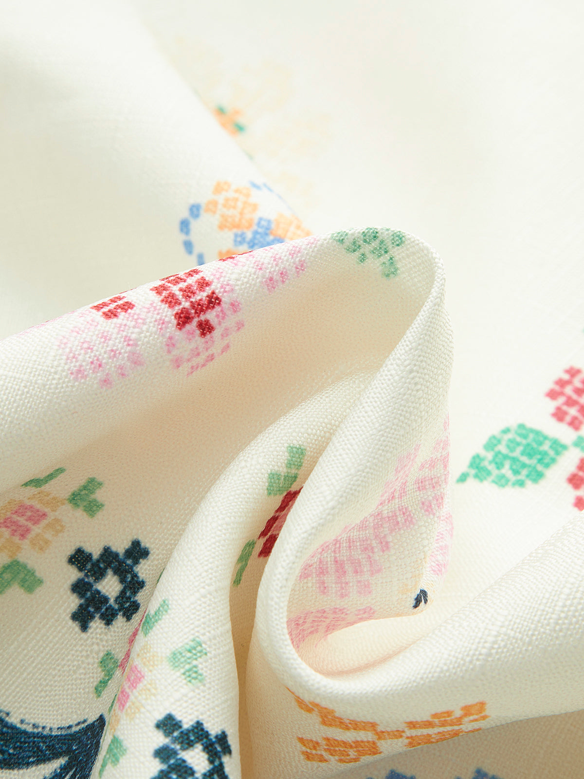 Floral Embroidered Button Detail Vest-Chicvia