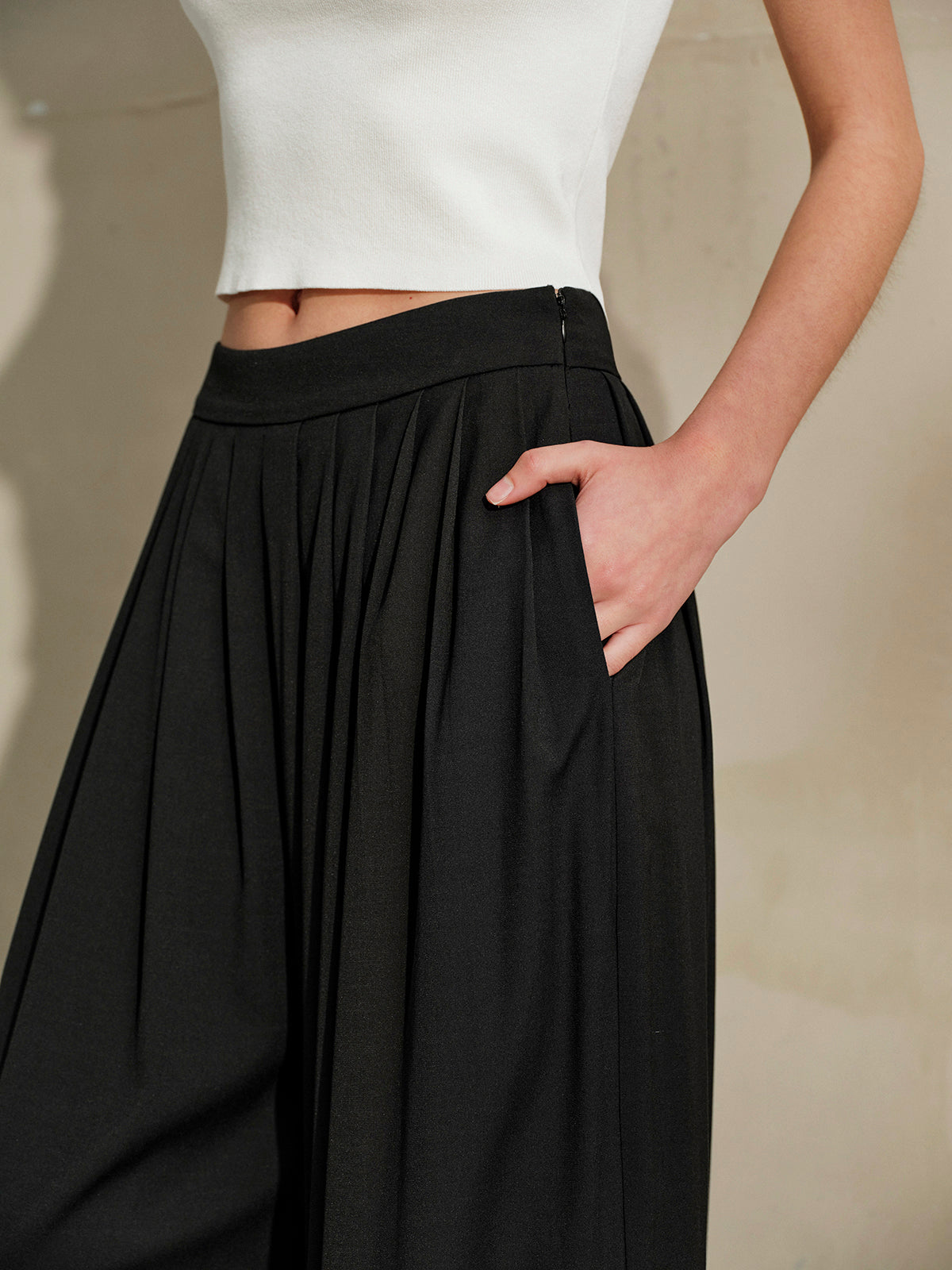 Mid-Waist Pleated Wide Leg Pants-Chicvia