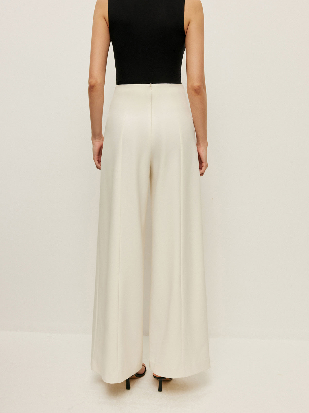 High-Waist Wide Leg Pants With Buckle Detail-Chicvia