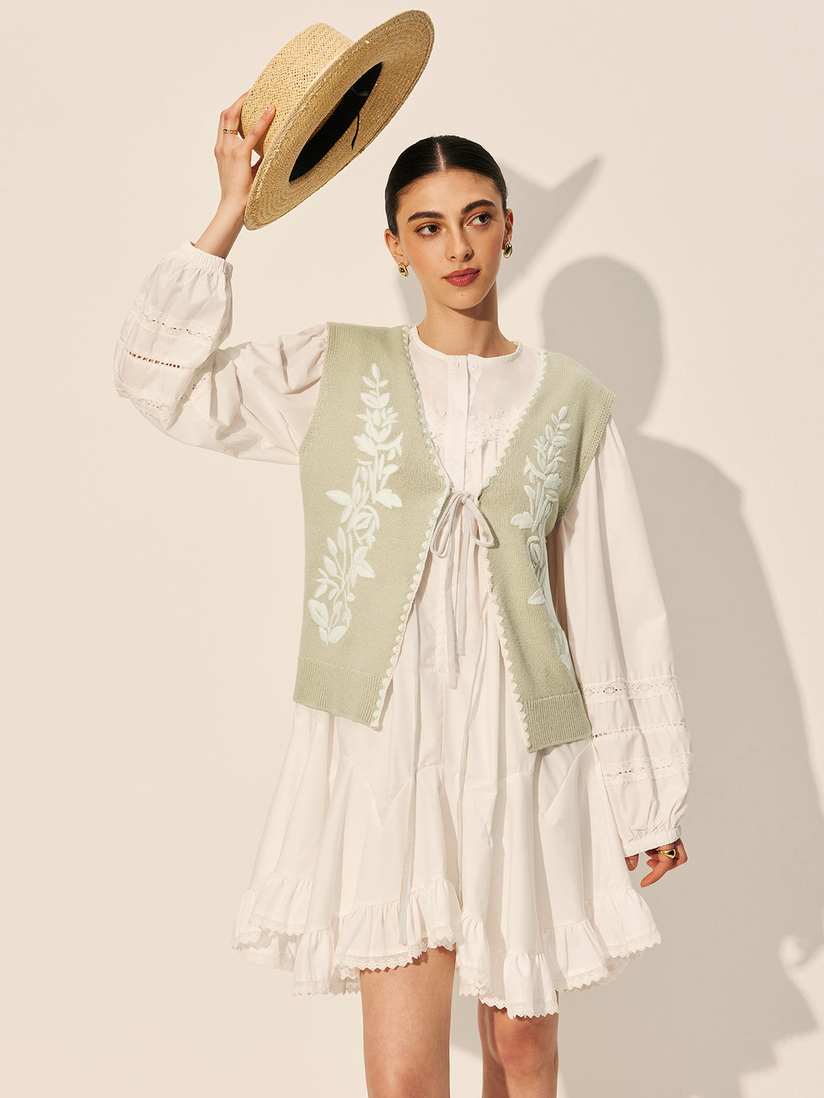 Embroidery Bow Floral Sweater Vest-Chicvia