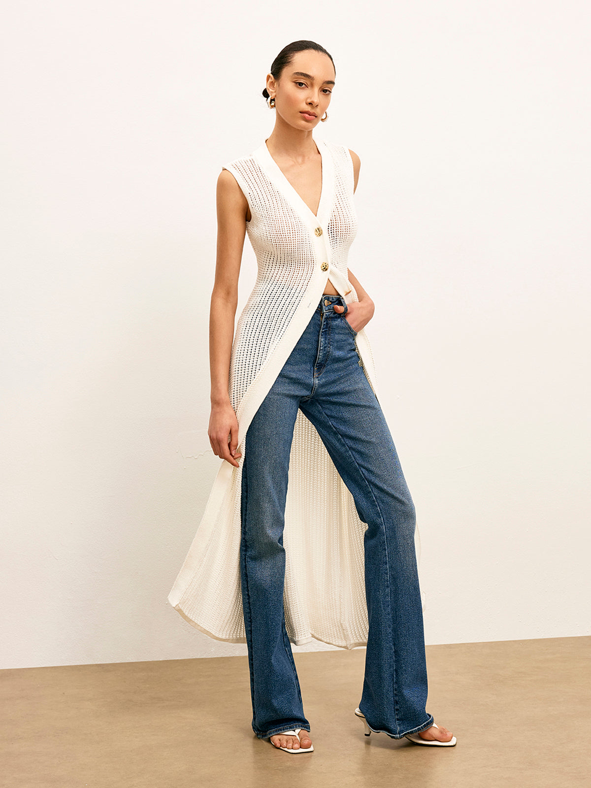 Knit Hollow Metal Detail Sleeveless Cardigan-Chicvia