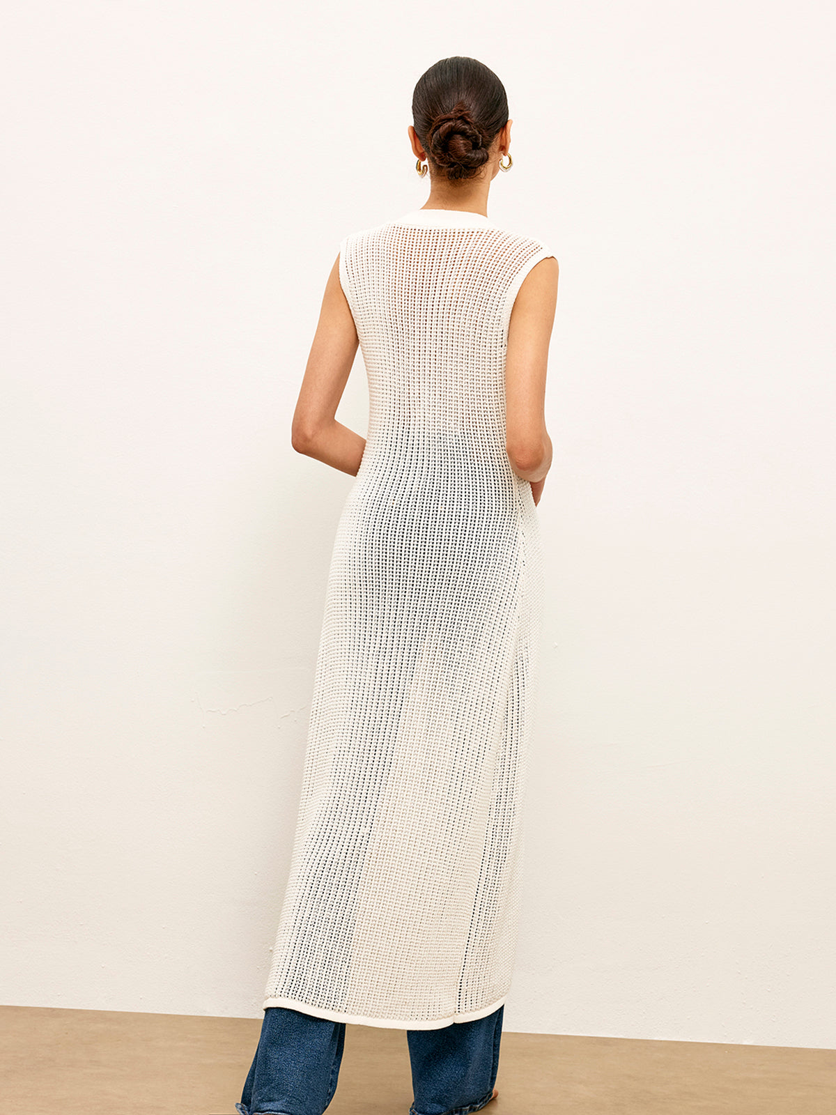 Knit Hollow Metal Detail Sleeveless Cardigan-Chicvia