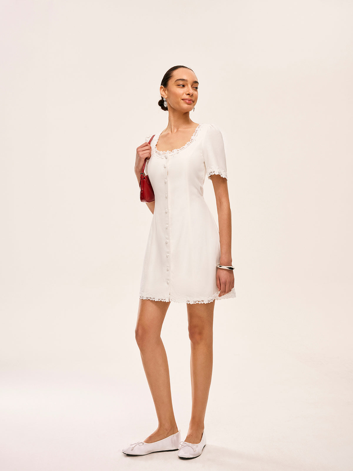 Cotton & Linen Lace-Trimmed Button-Detail Dress-Chicvia