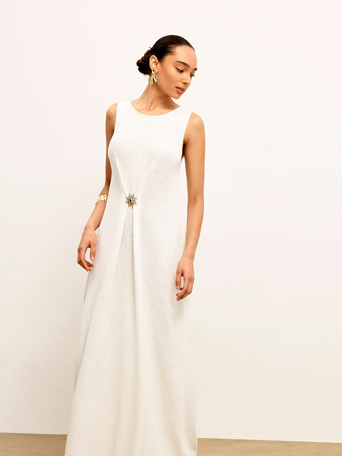 Metal Detail Sleeveless Sweater Dress-Chicvia