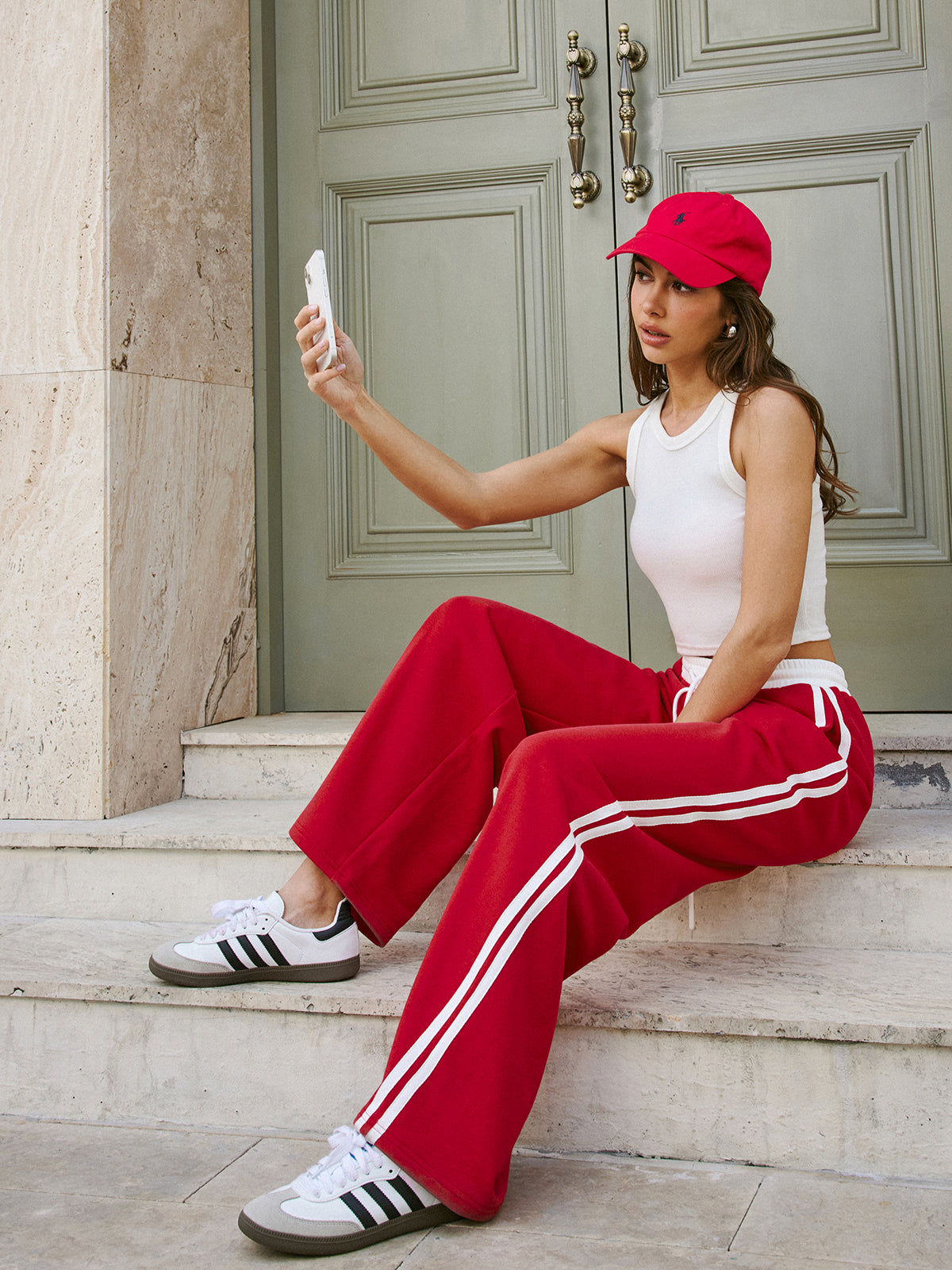 Mid-Waist Drawstring Sweatpants With Side Stripe-Chicvia