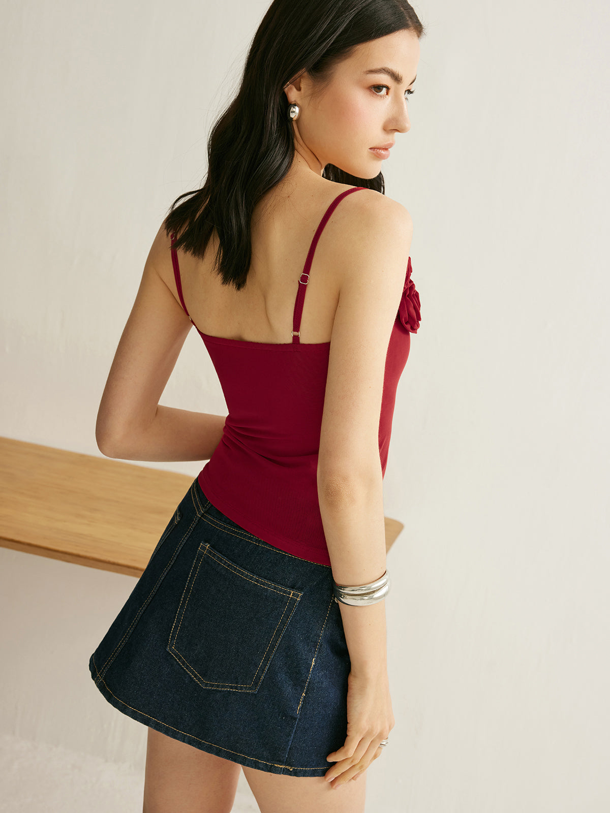 Floral Detail Cami Top-Chicvia