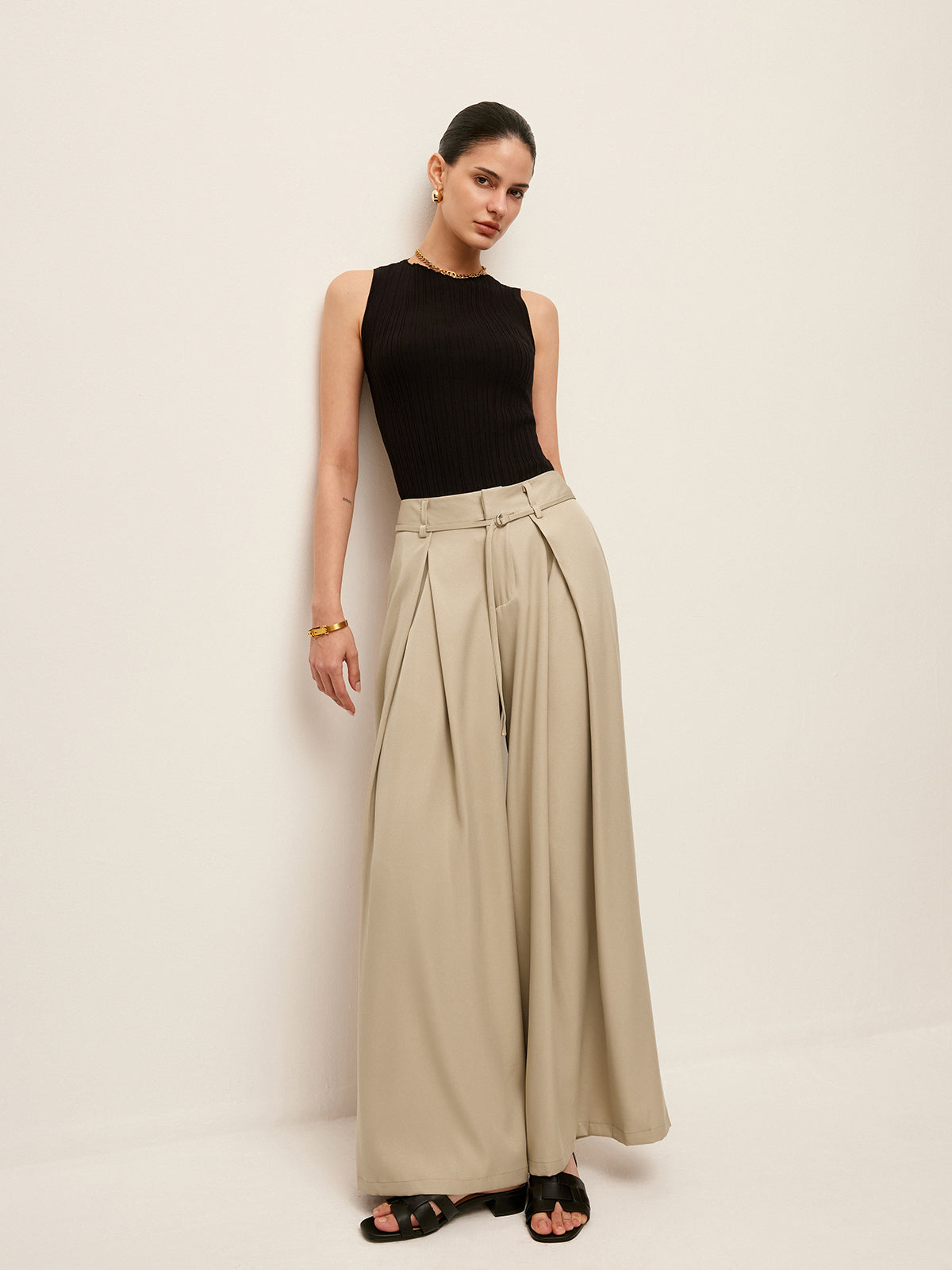 High-Waist Pockets Belted Pants-Chicvia