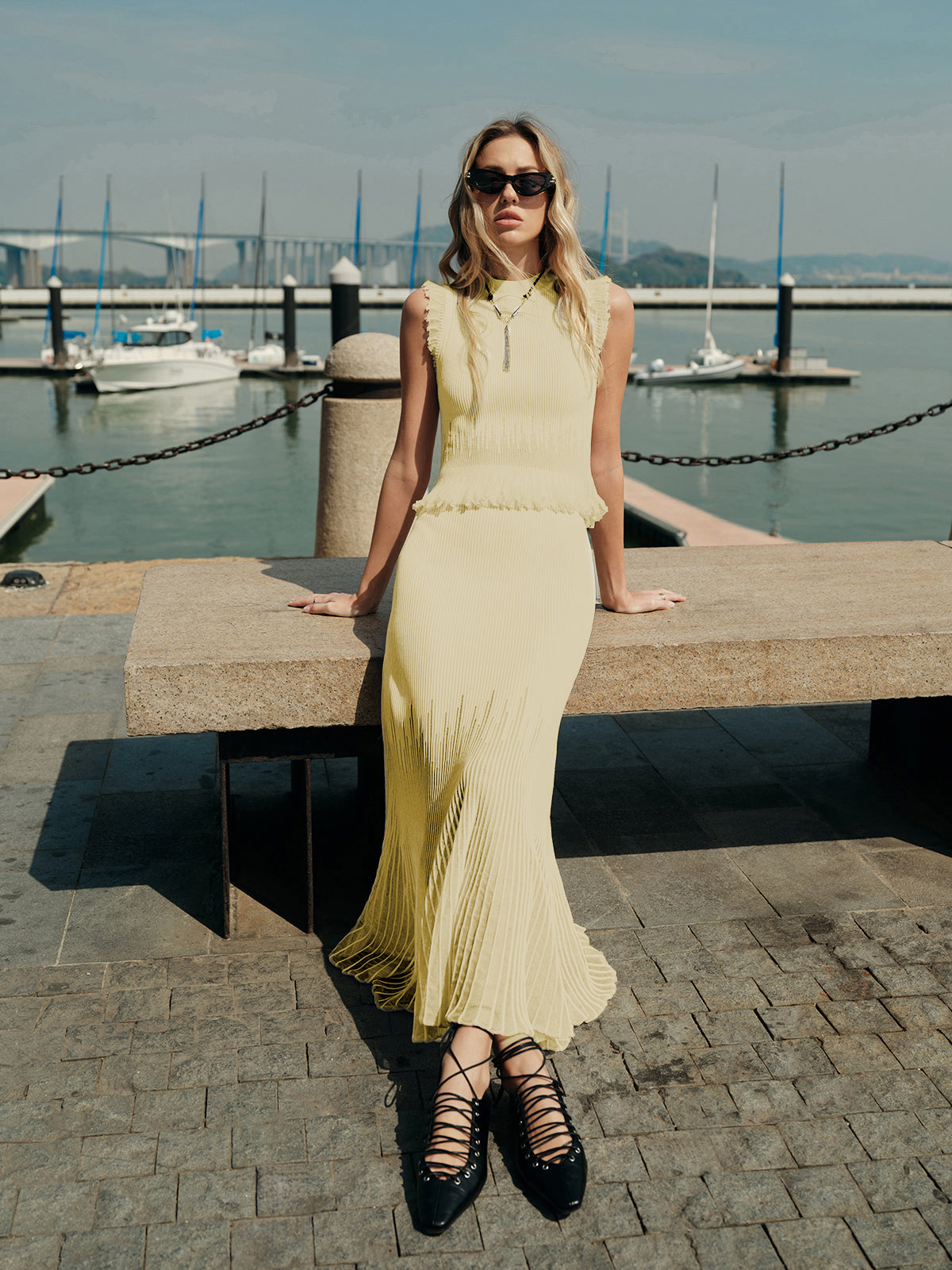 Mesh Panel Pleated Skirt-Chicvia