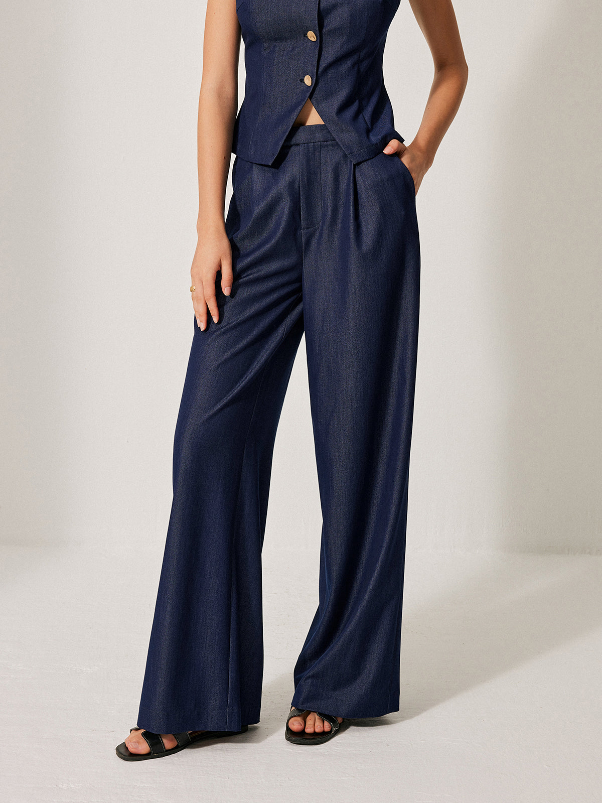 Mid-Waist Pocket Detail Pants-Chicvia