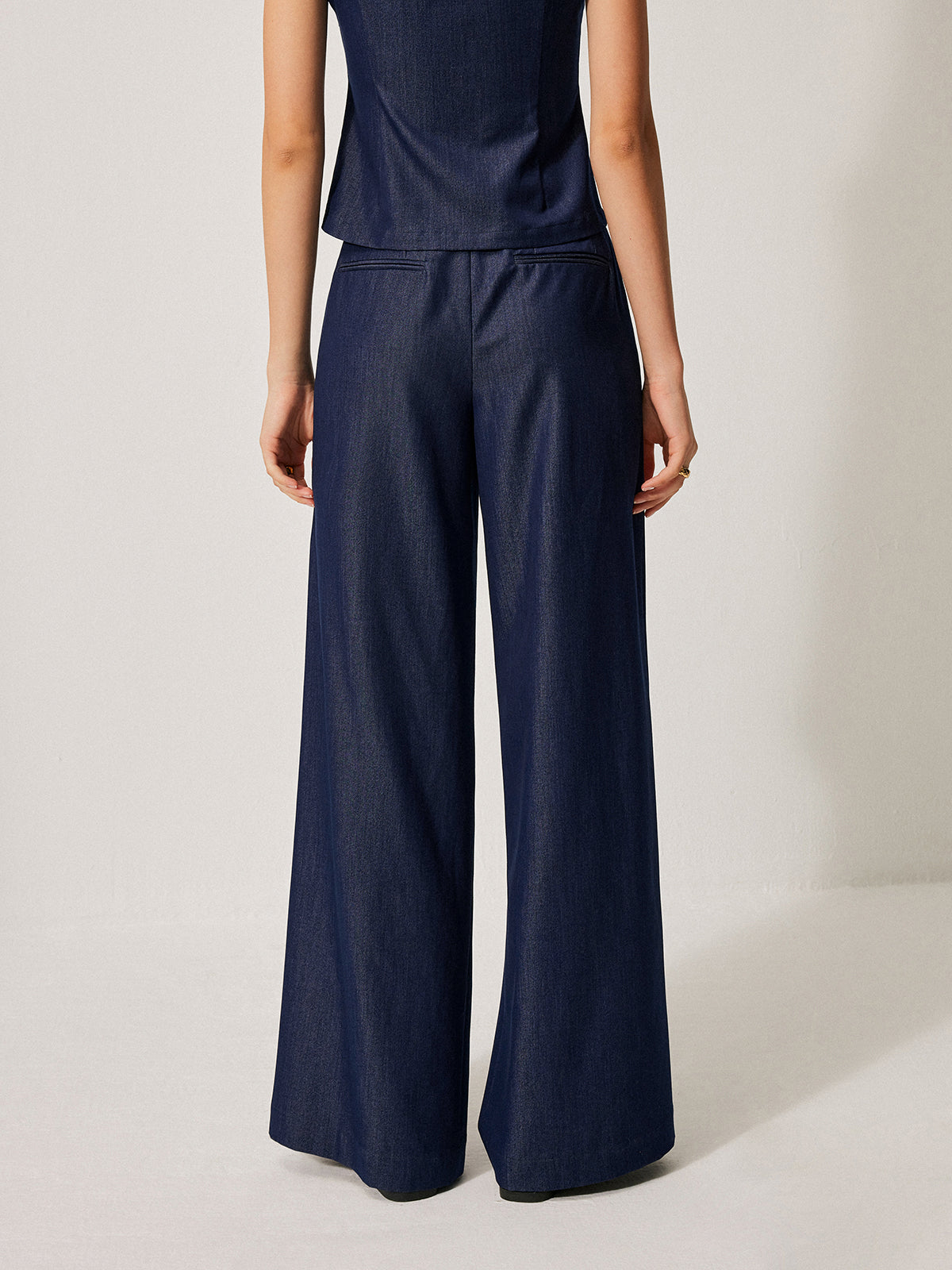 Mid-Waist Pocket Detail Pants-Chicvia
