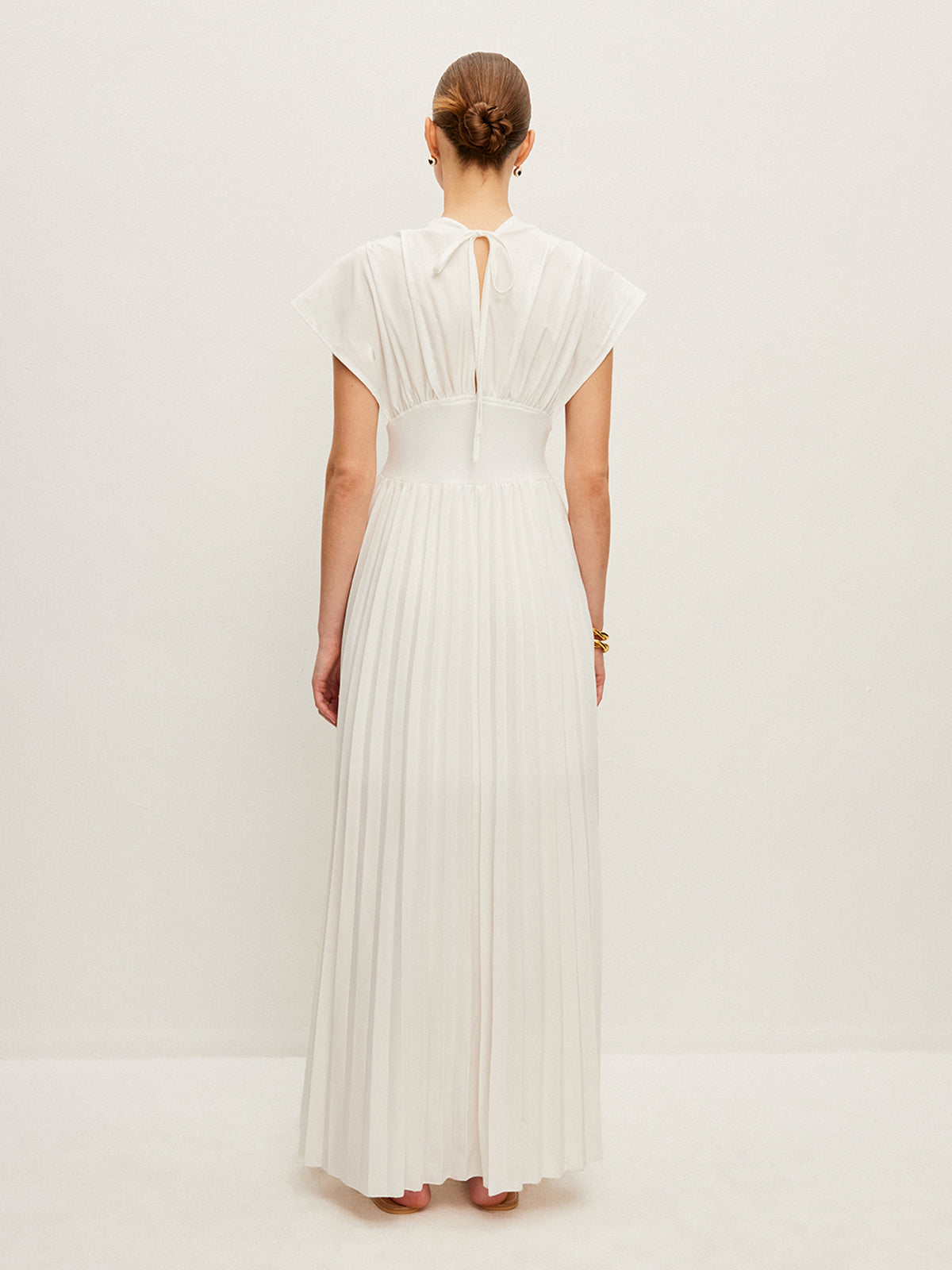 Pleated Cap-Sleeve Dress-Chicvia