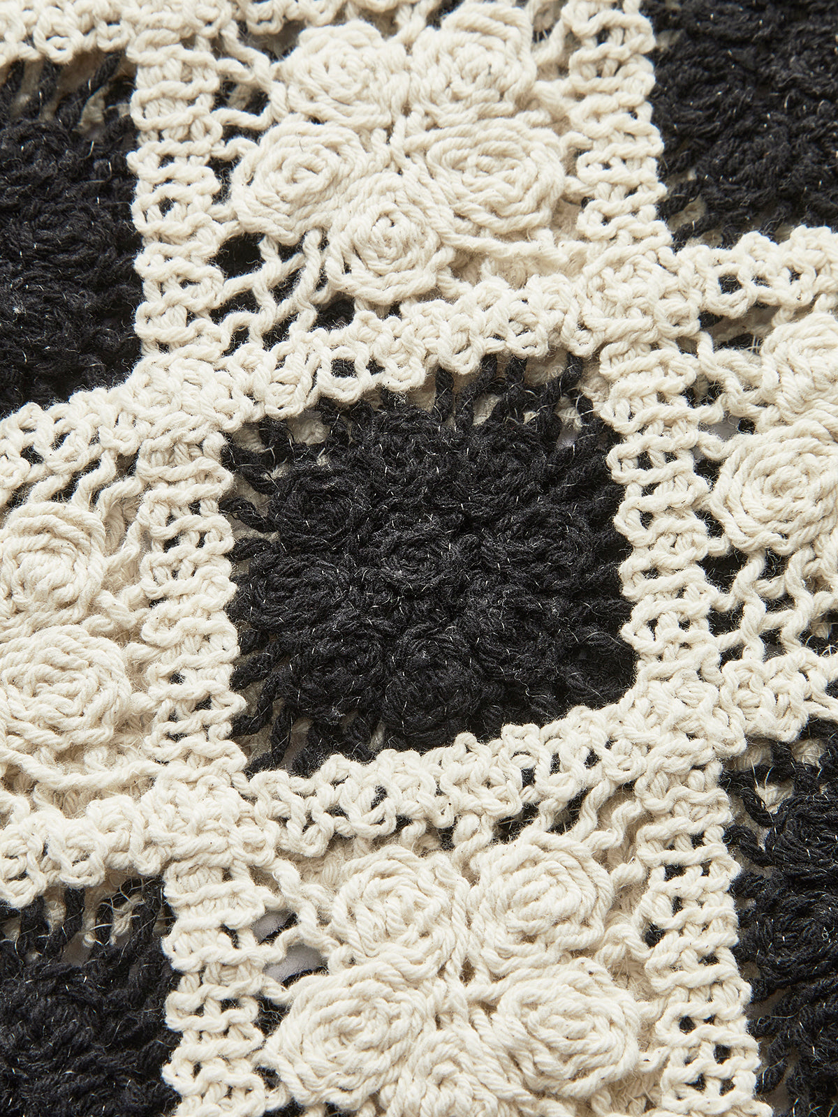 Embroidered Diamond Pattern Knit Vest-Chicvia