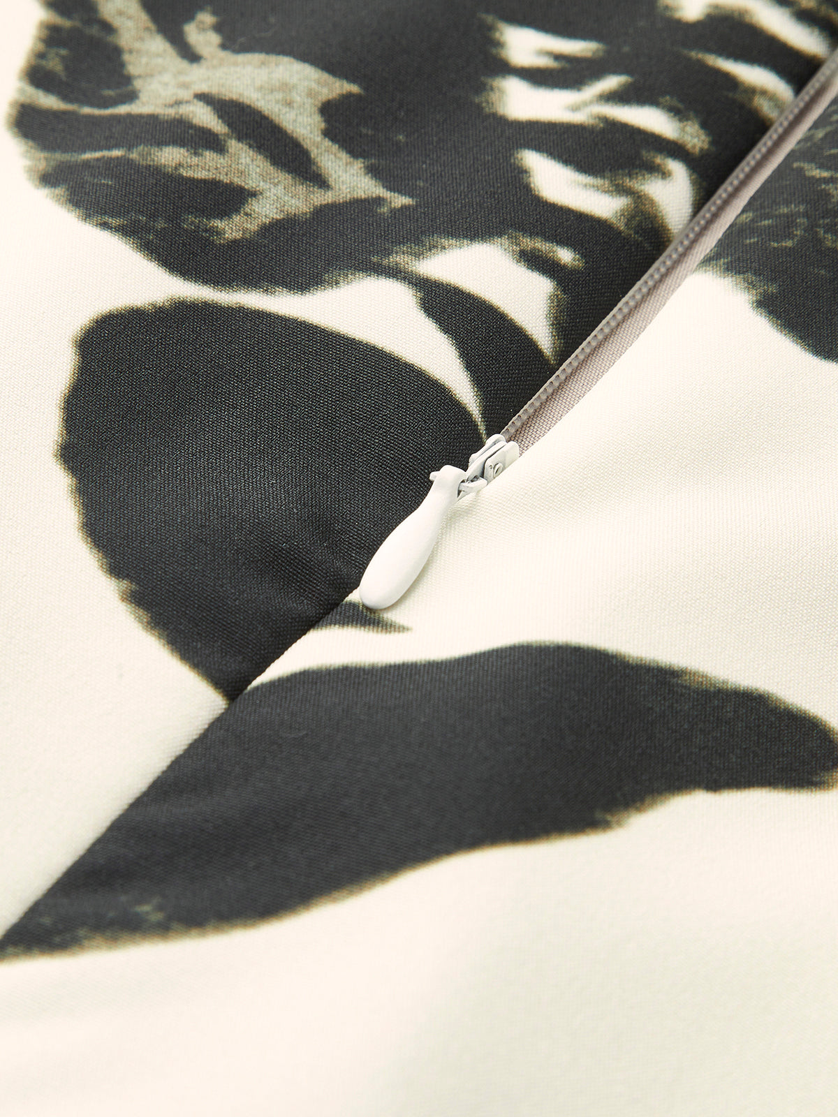 Floral Print Sleeveless Pleated Dress-Chicvia