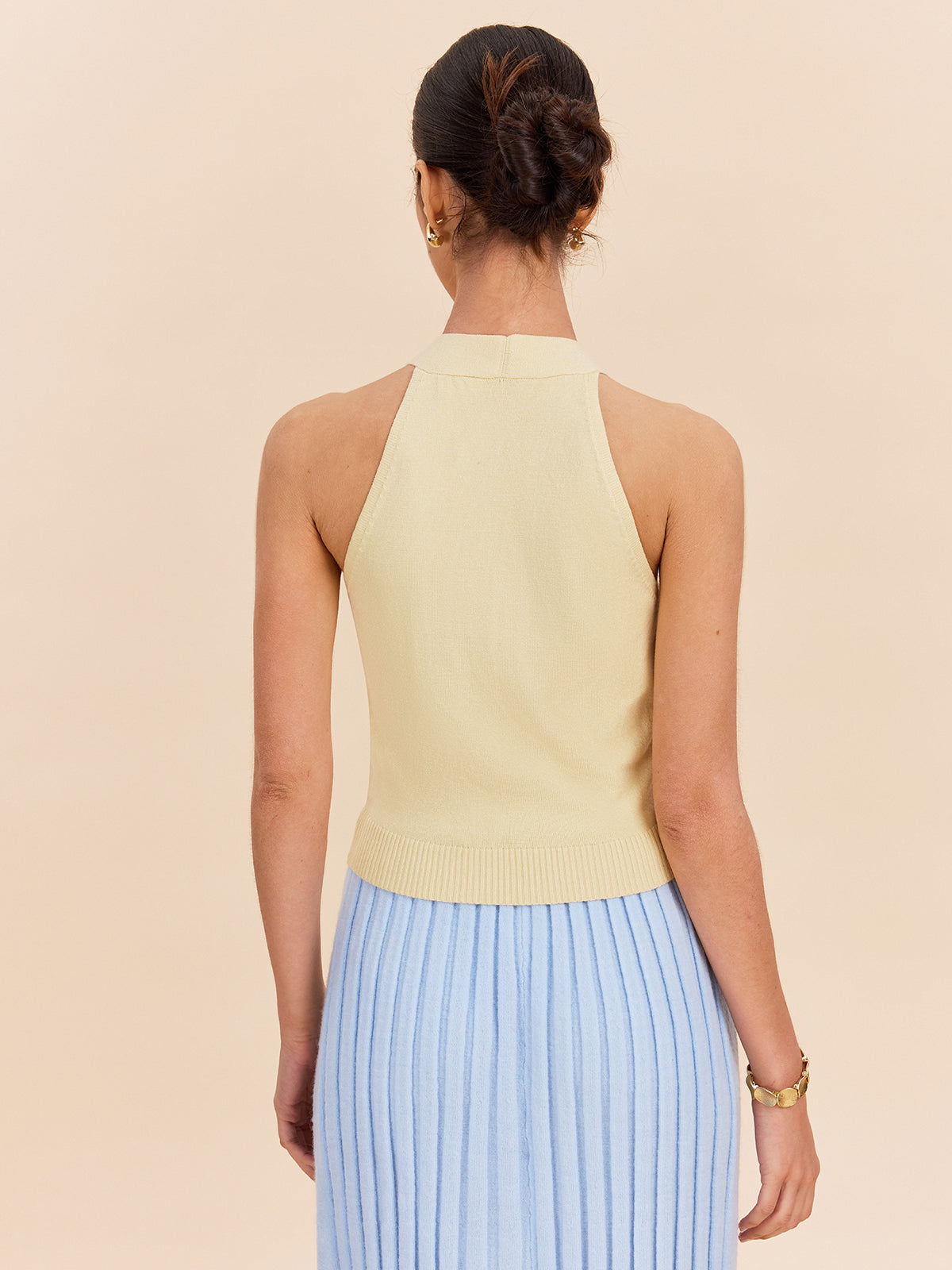 Halter Neck Ribbed Knit Vest With Decor Pockets-Chicvia