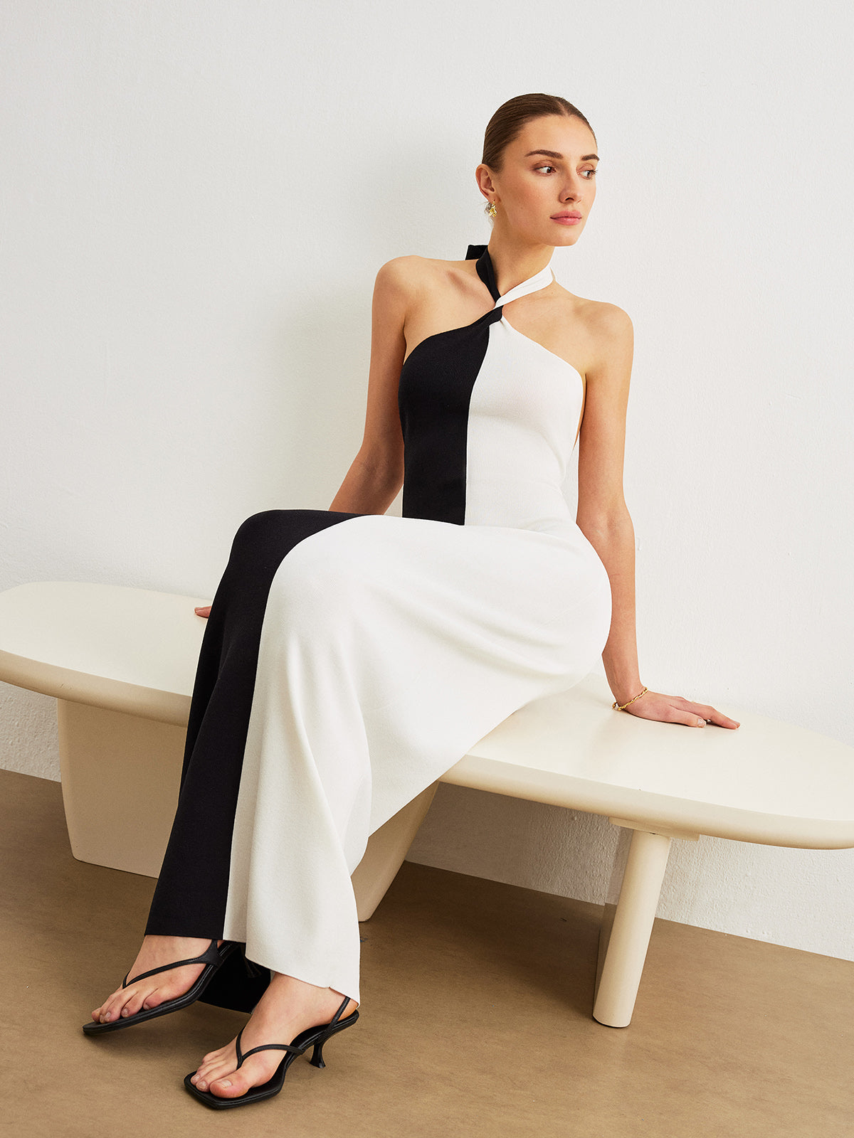 Color Block Halter Knotted Backless Long Dress-Chicvia