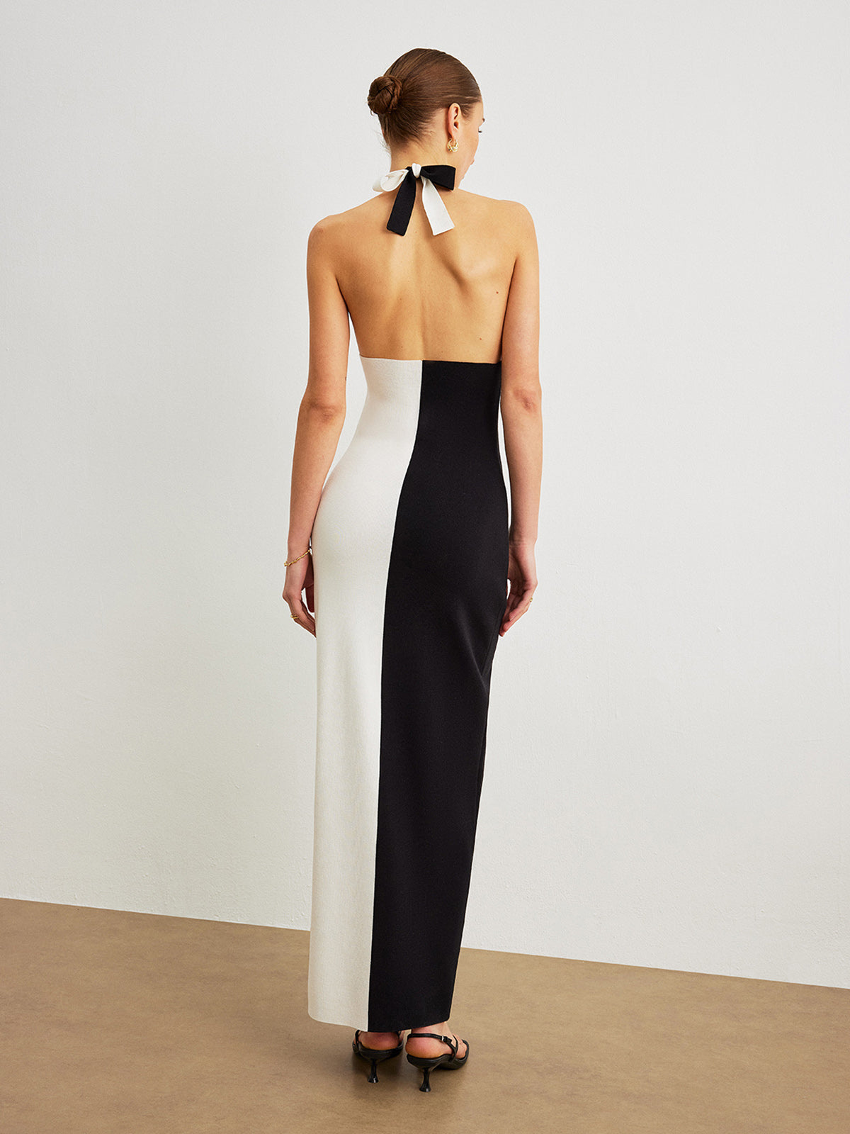 Color Block Halter Knotted Backless Long Dress-Chicvia