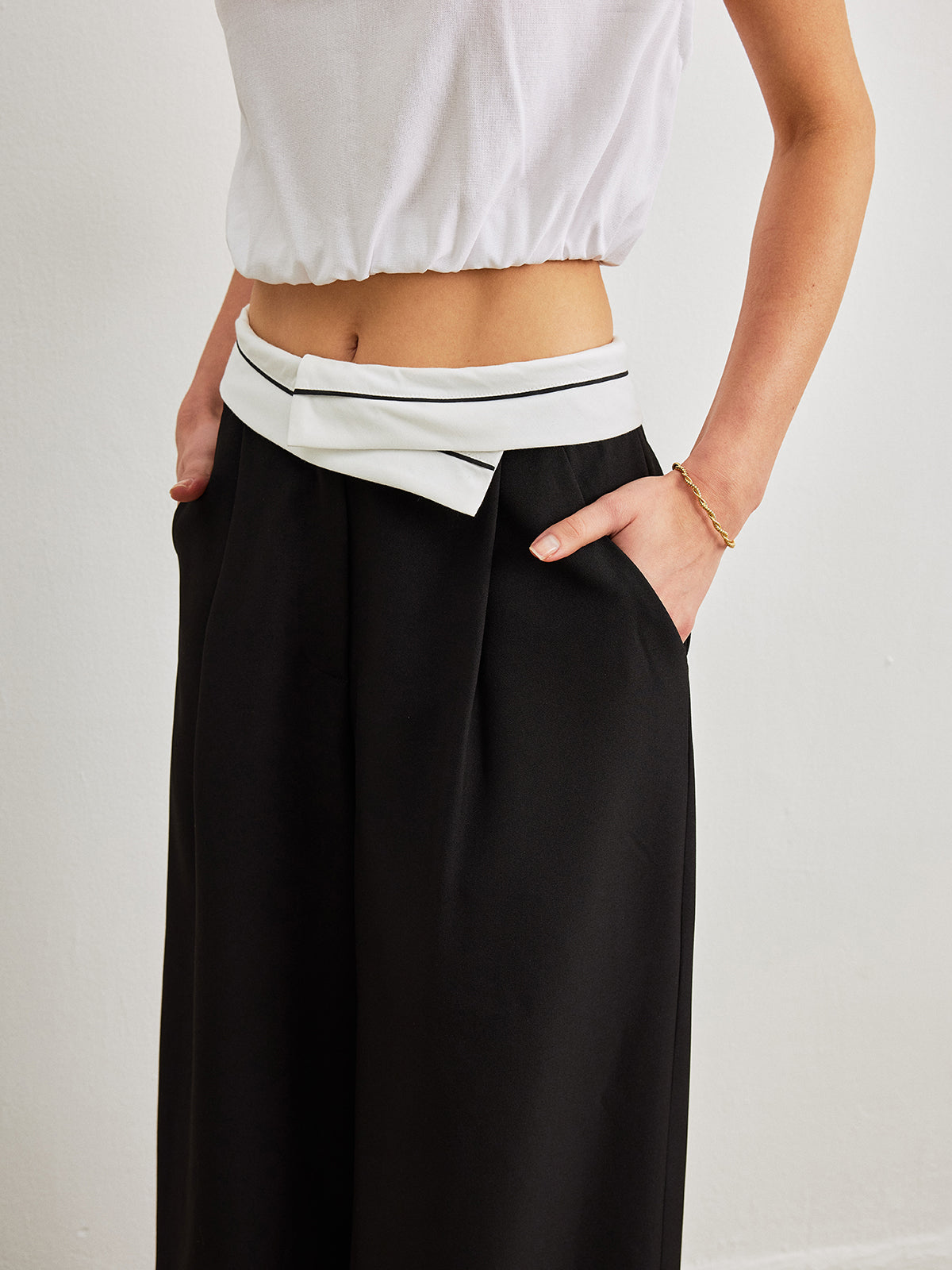 Mid-Waist Pants With Pockets & Contrast Waistband-Chicvia