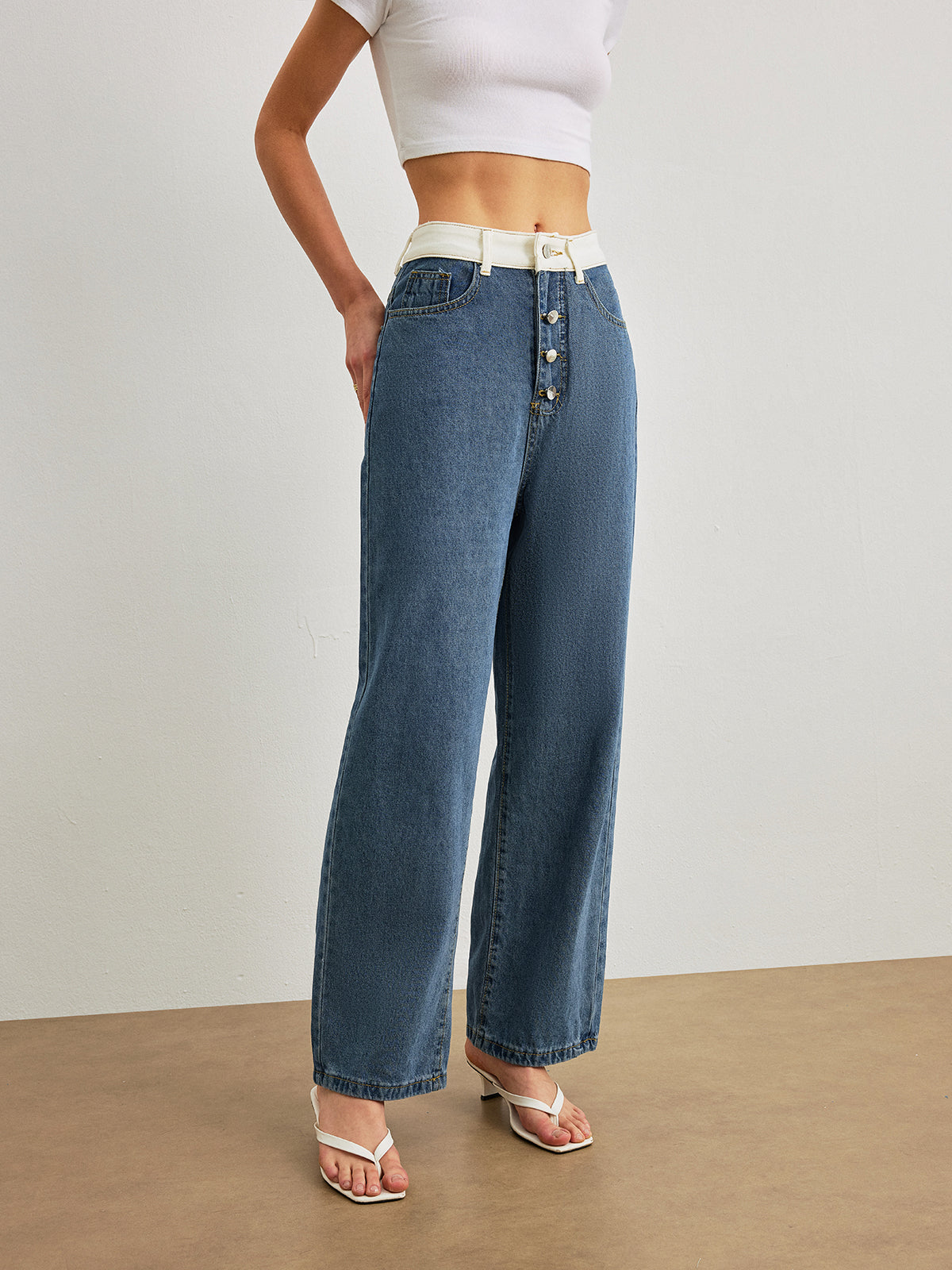 Mid-Waist Contrast Trim Denim Jeans-Chicvia