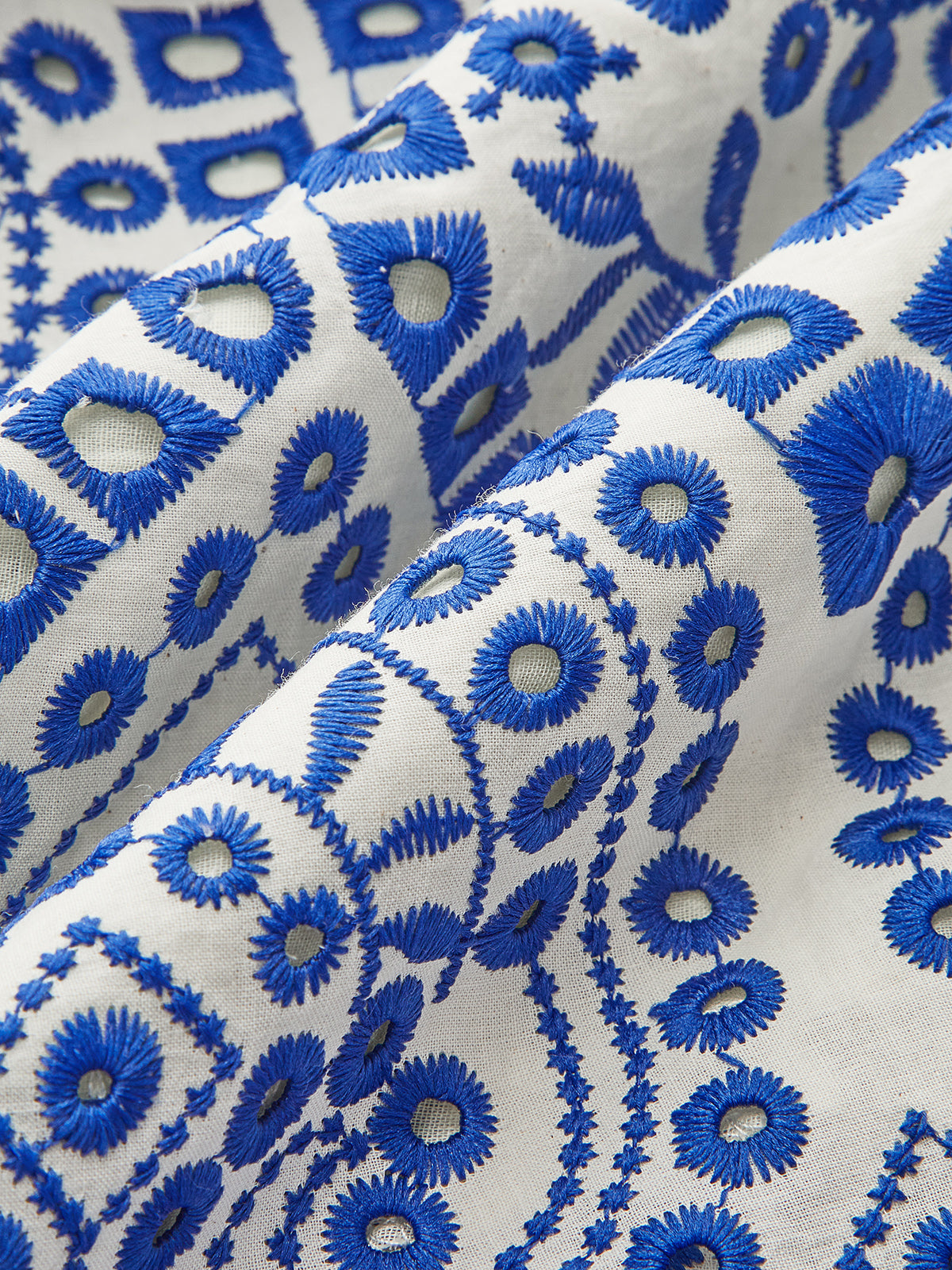 Cotton Embroidery Scalloped Hem Elastic Waistband Skirt-Chicvia