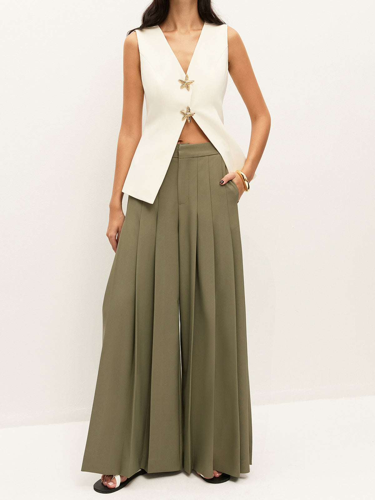 Mid-Waist Pleated Zipper Wide-Leg Pants With Pockets-Chicvia