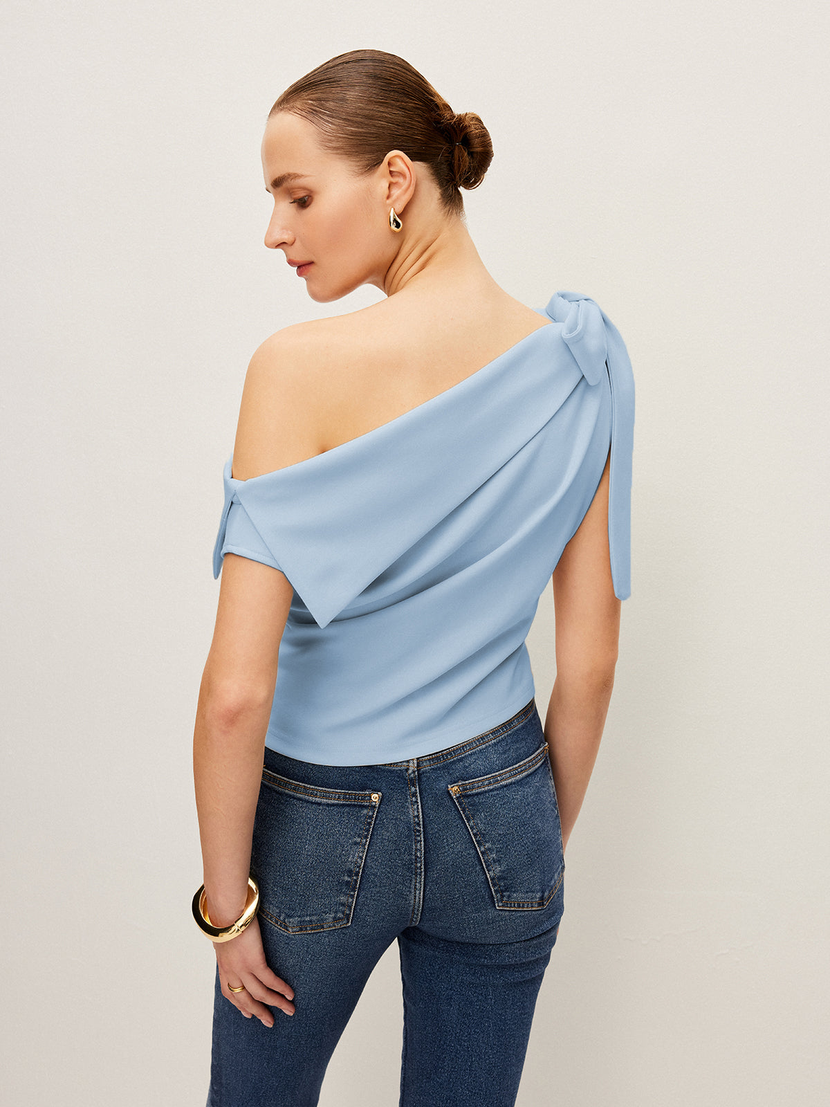 One-Shoulder Top With Bow Detail-Chicvia