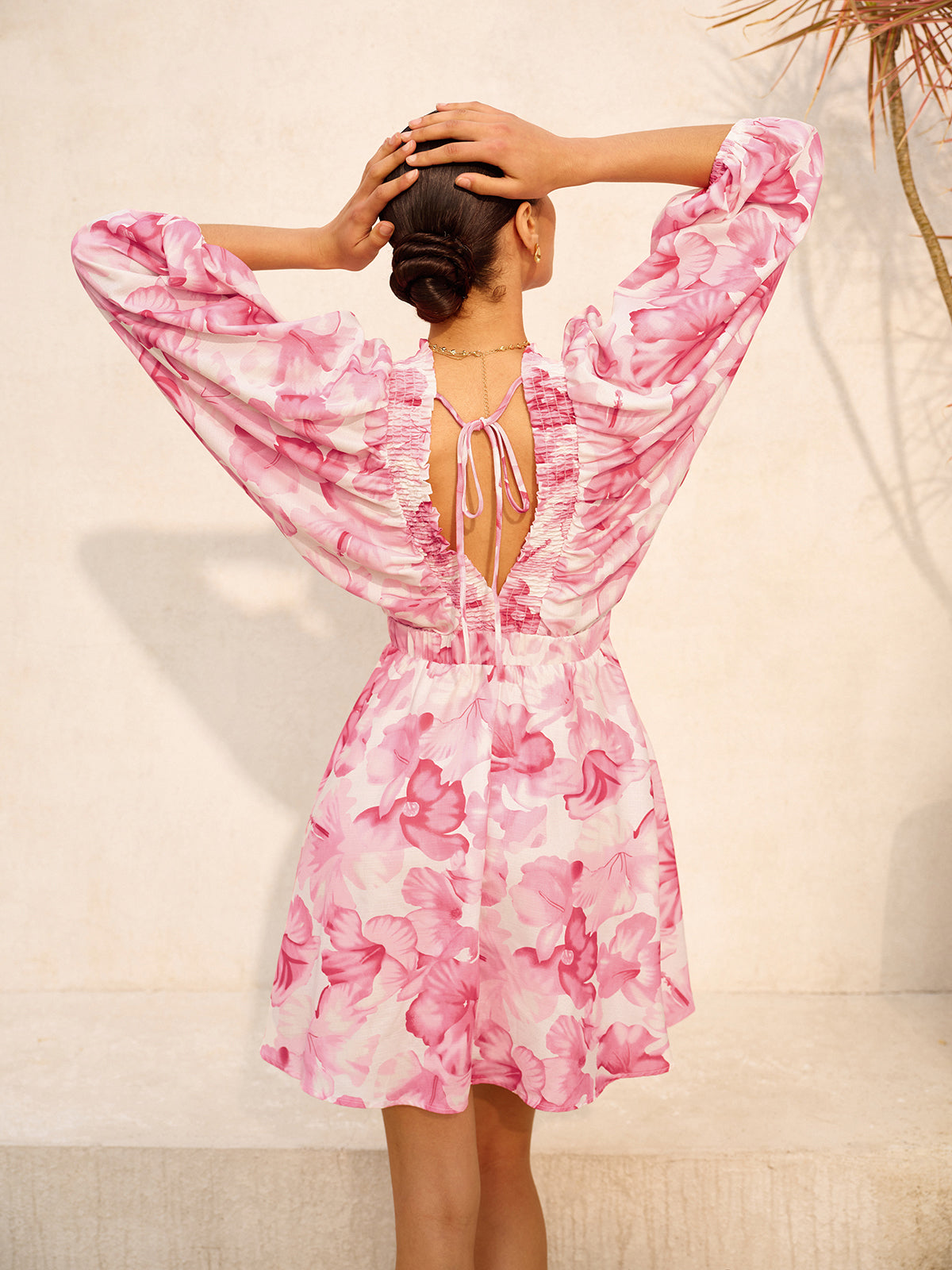 Floral Puff Sleeve Ruched V-Neck Dress-Chicvia