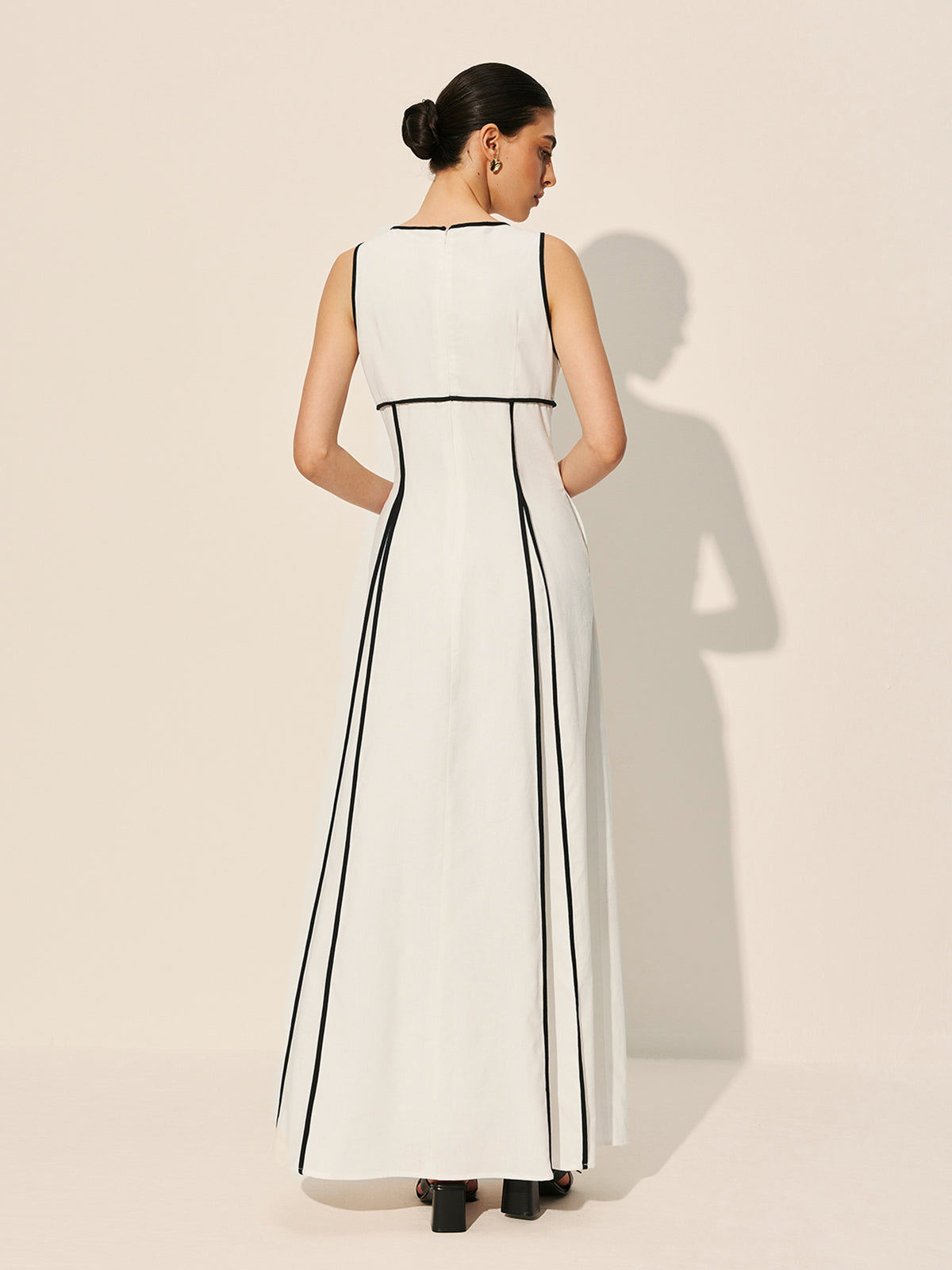 Contrast Trim Dress With Pockets-Chicvia