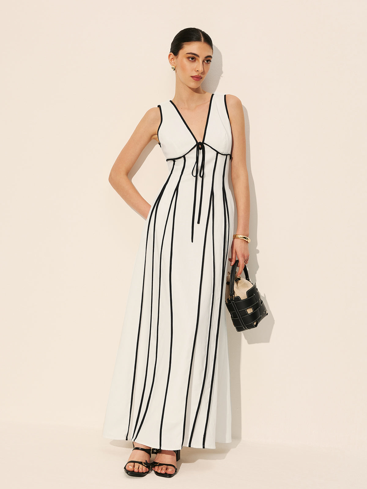 Contrast Trim Dress With Pockets-Chicvia