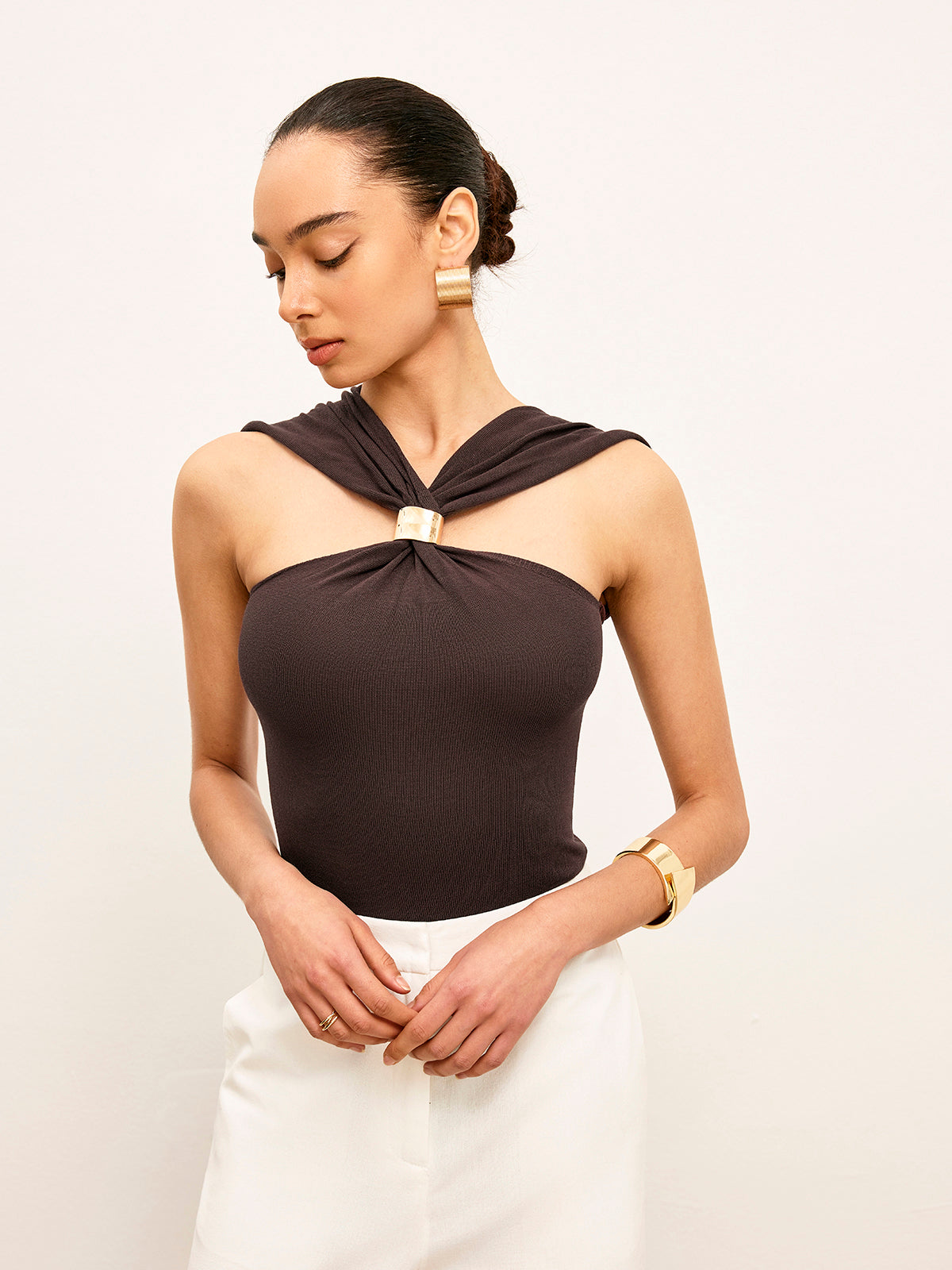 Knitted Twist Front Top With Gold Detail-Chicvia