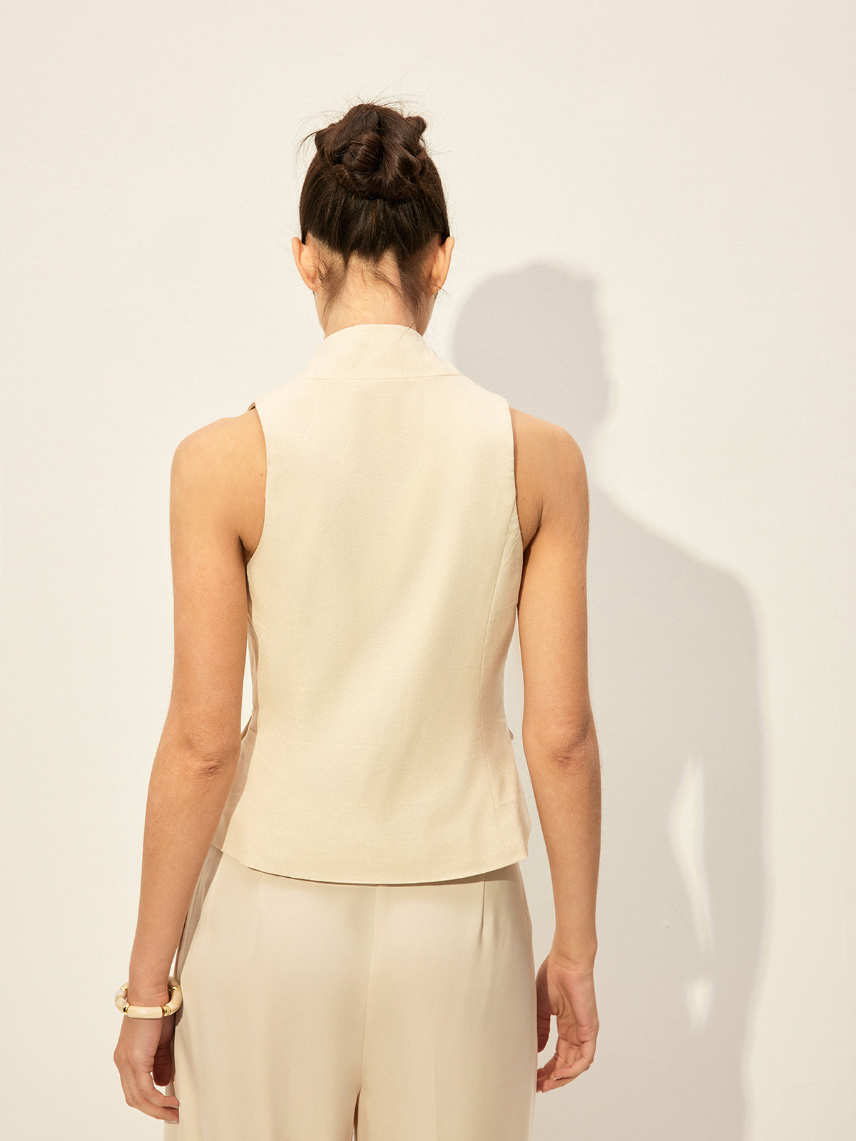 Cotton & Linen Decor Pockets Vest-Chicvia