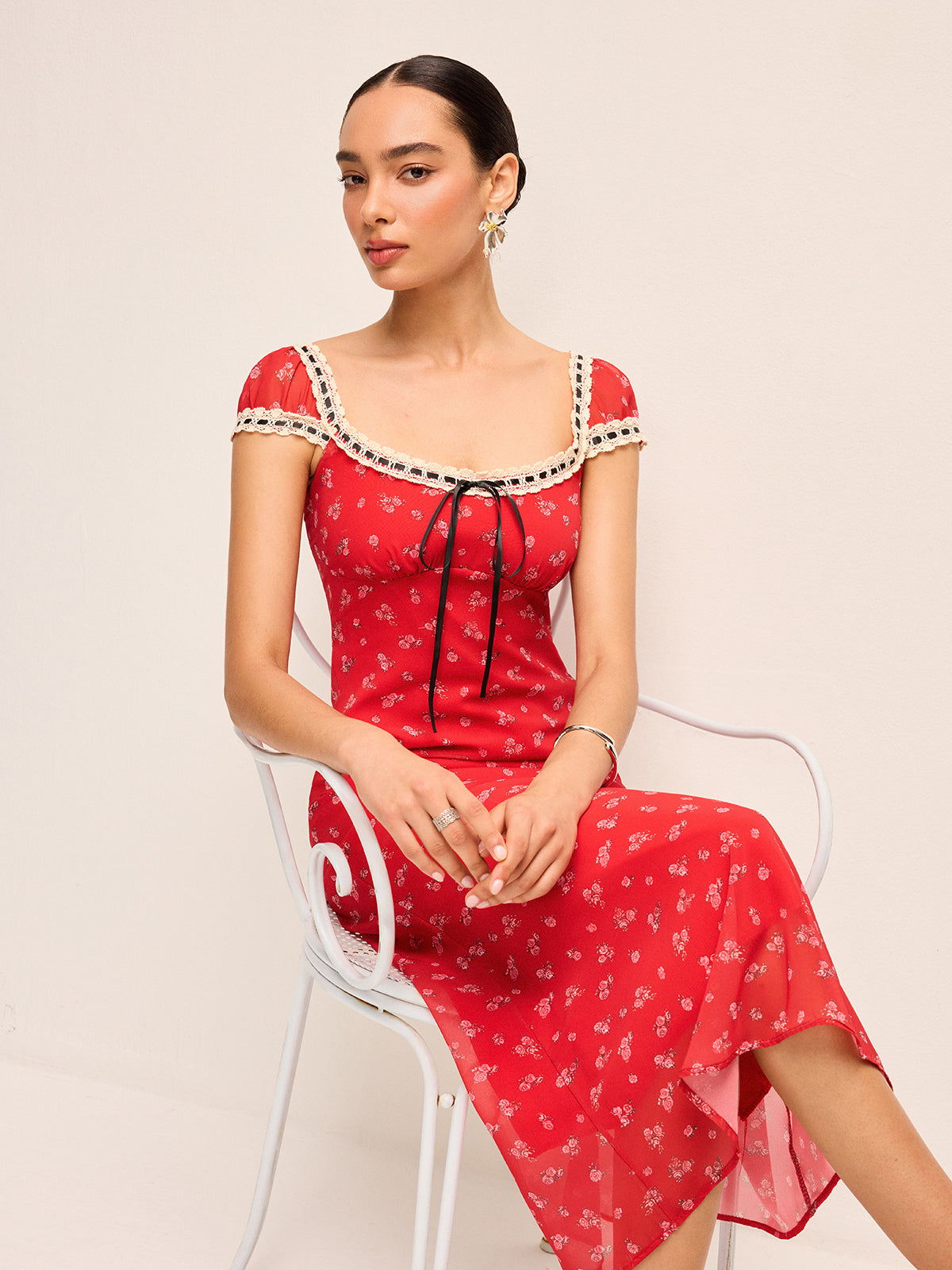 Floral Print Midi Dress with Lace Trim-Chicvia