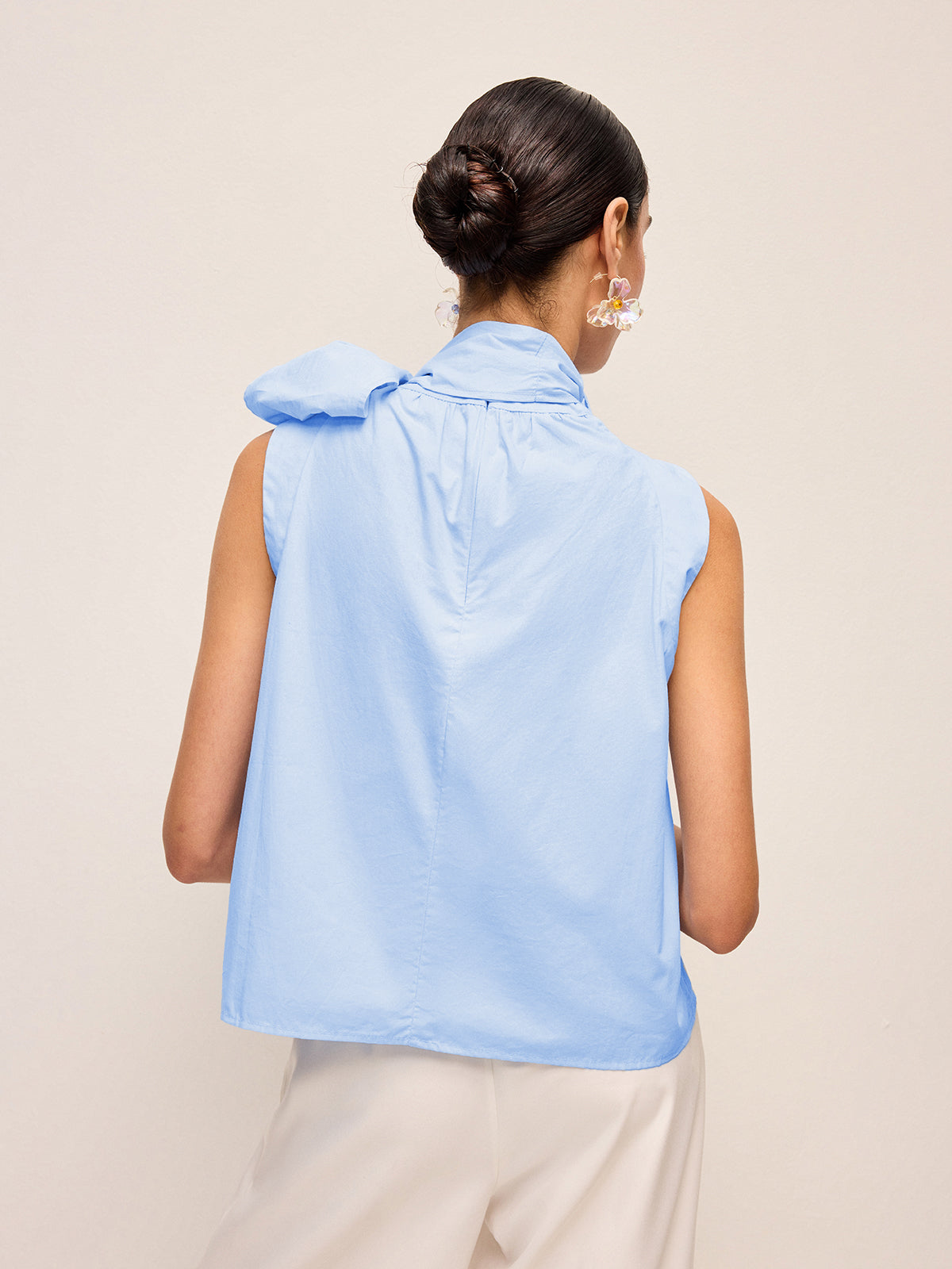 Oversized Bow Neck Sleeveless Top-Chicvia
