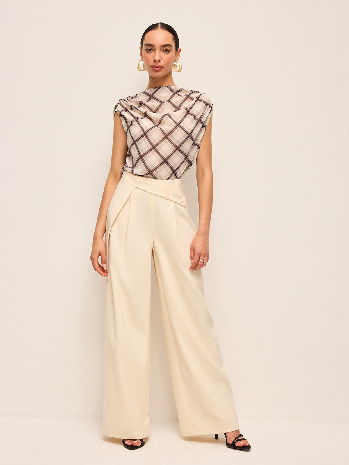 Mid-Waisted Wide-Leg Pants With Belted Detail-Chicvia