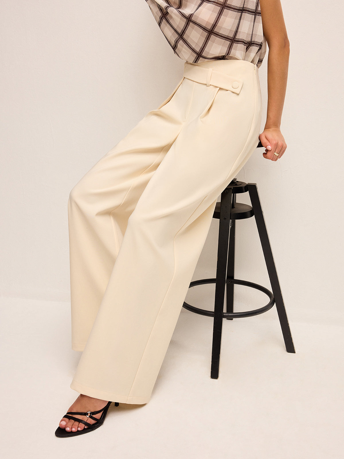 Mid-Waisted Wide-Leg Pants With Belted Detail-Chicvia