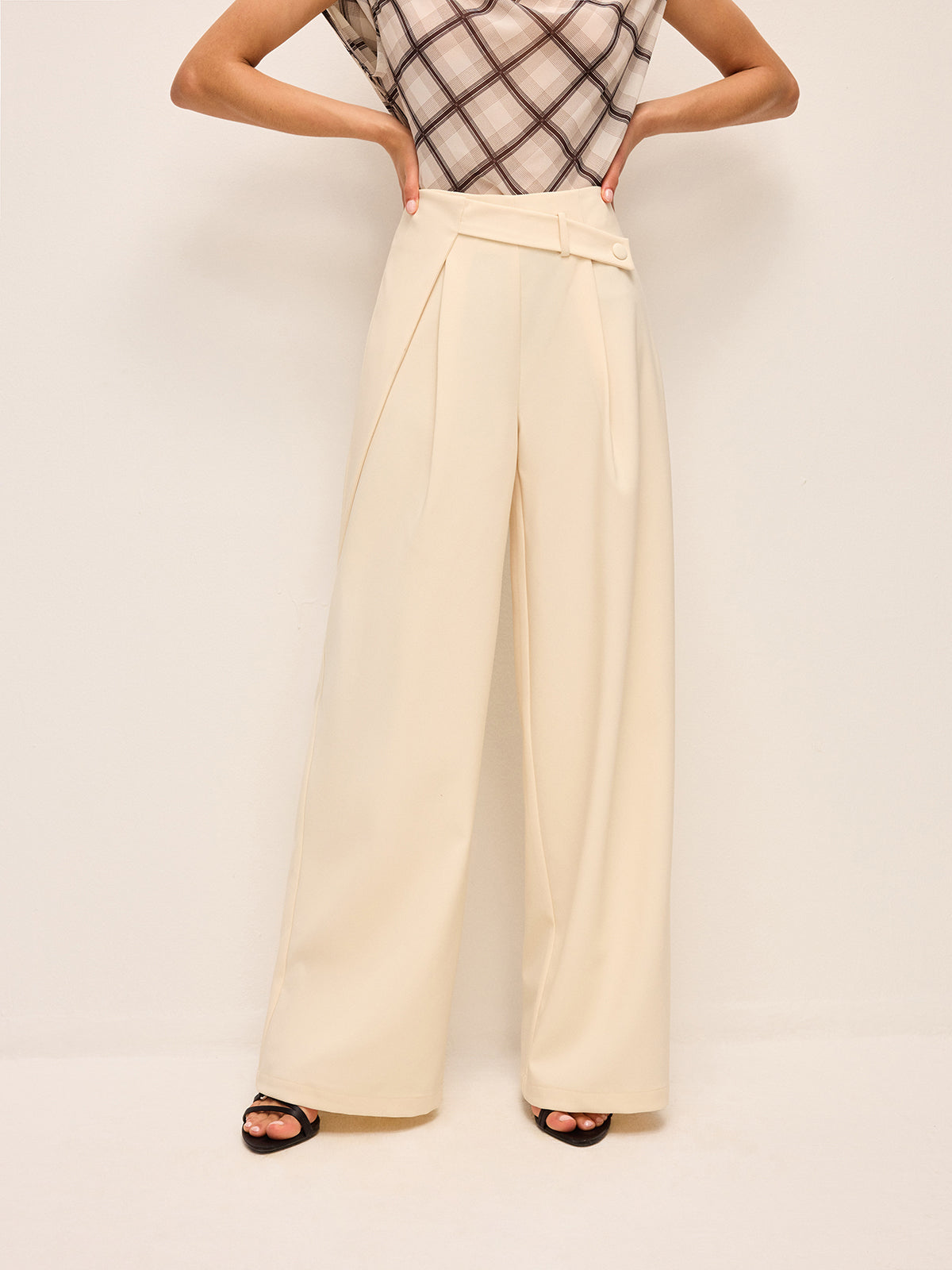 Mid-Waisted Wide-Leg Pants With Belted Detail-Chicvia