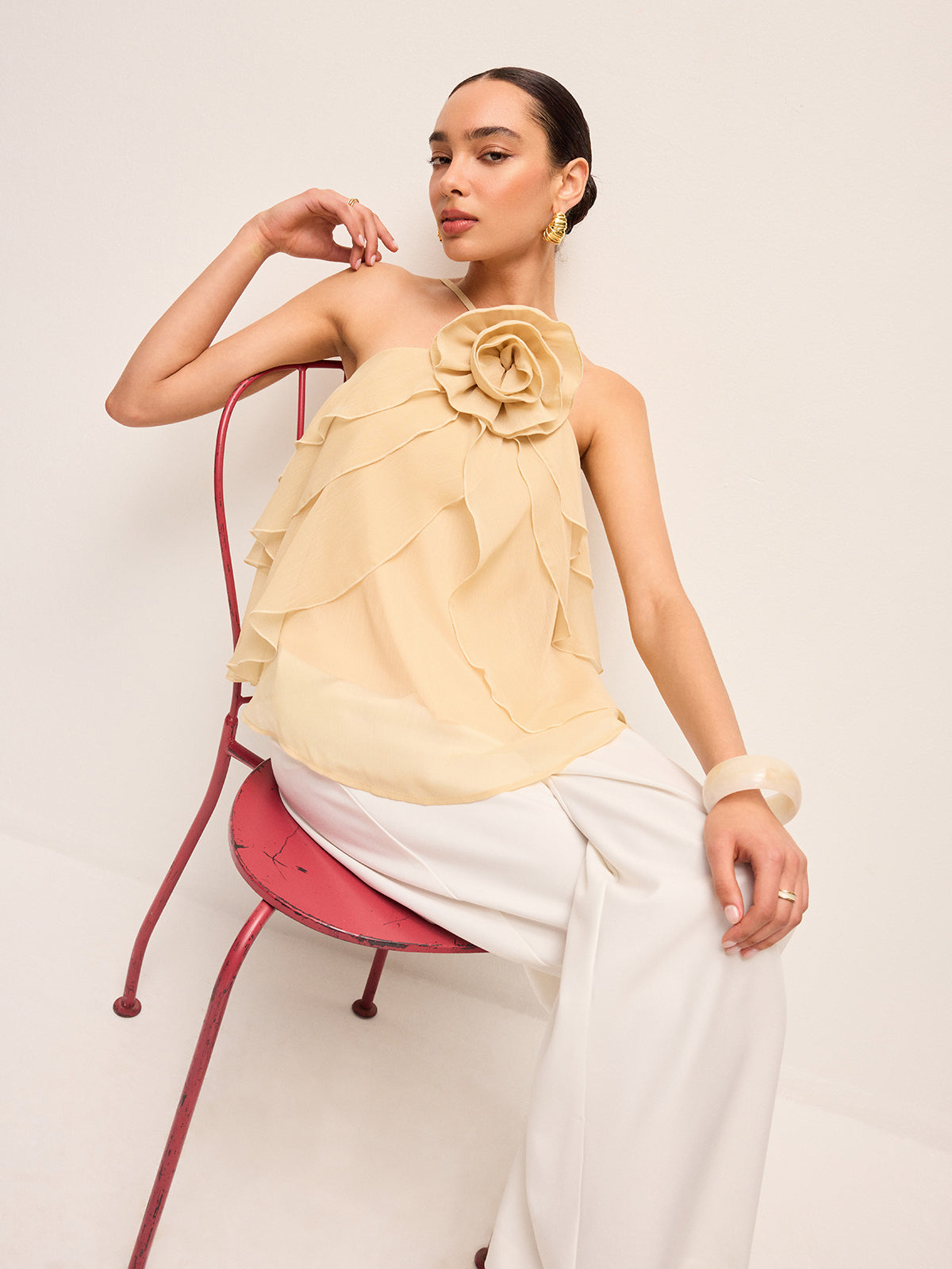 Floral Ruffle Halter Top-Chicvia