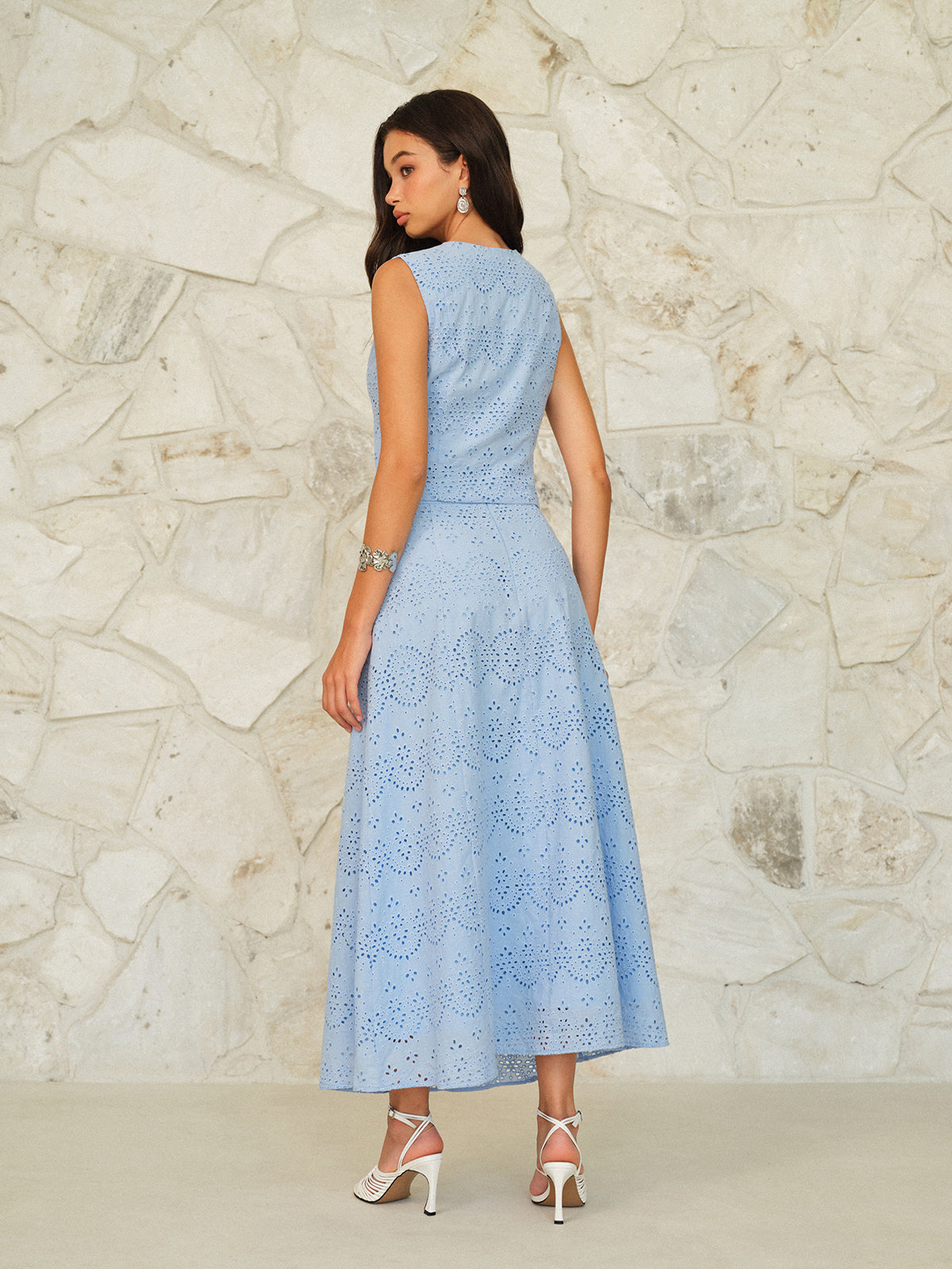 Eyelet Pattern Maxi Skirt-Chicvia