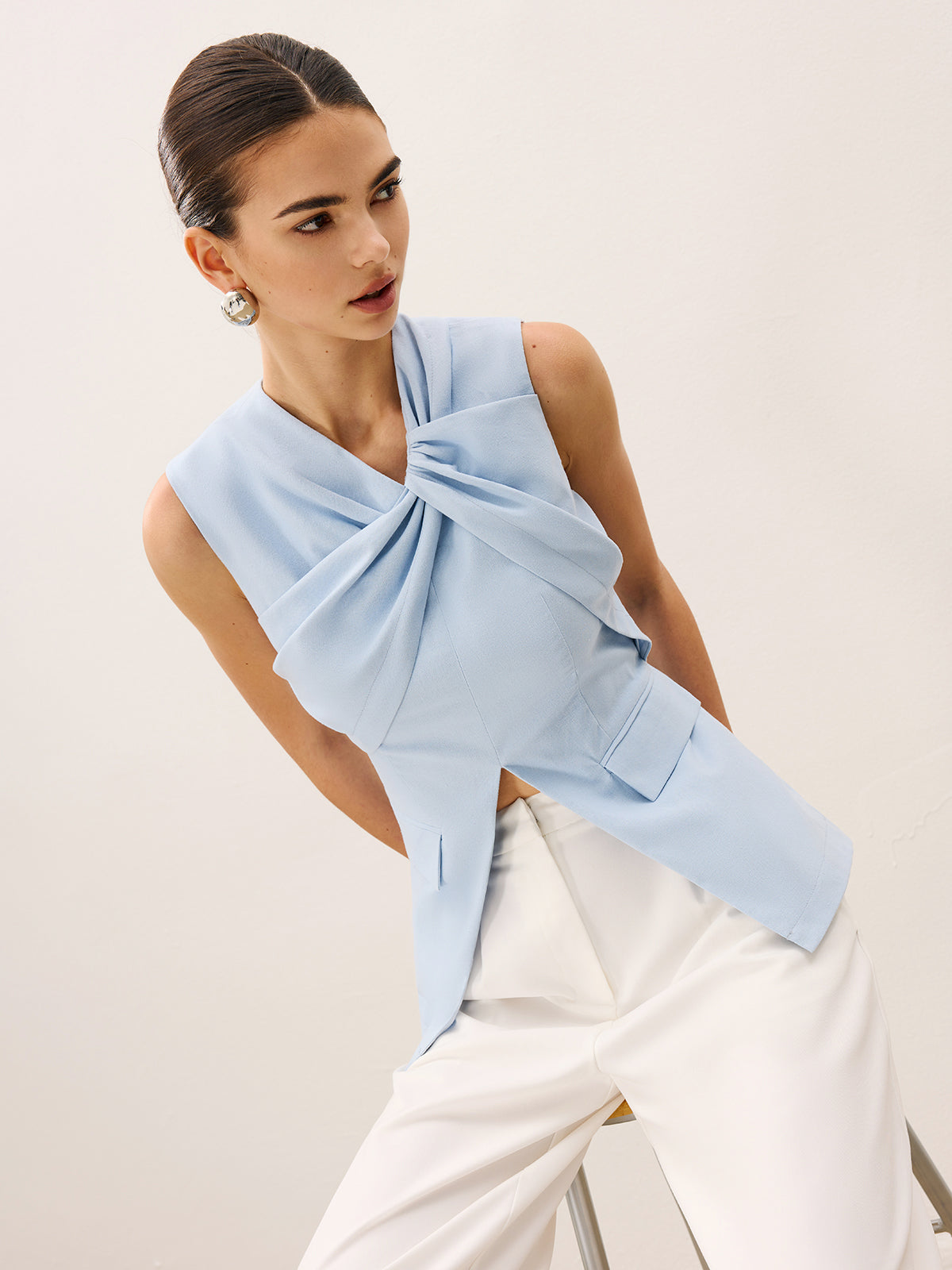 Linen & Cotton Pleated Sleeveless Vest-Chicvia