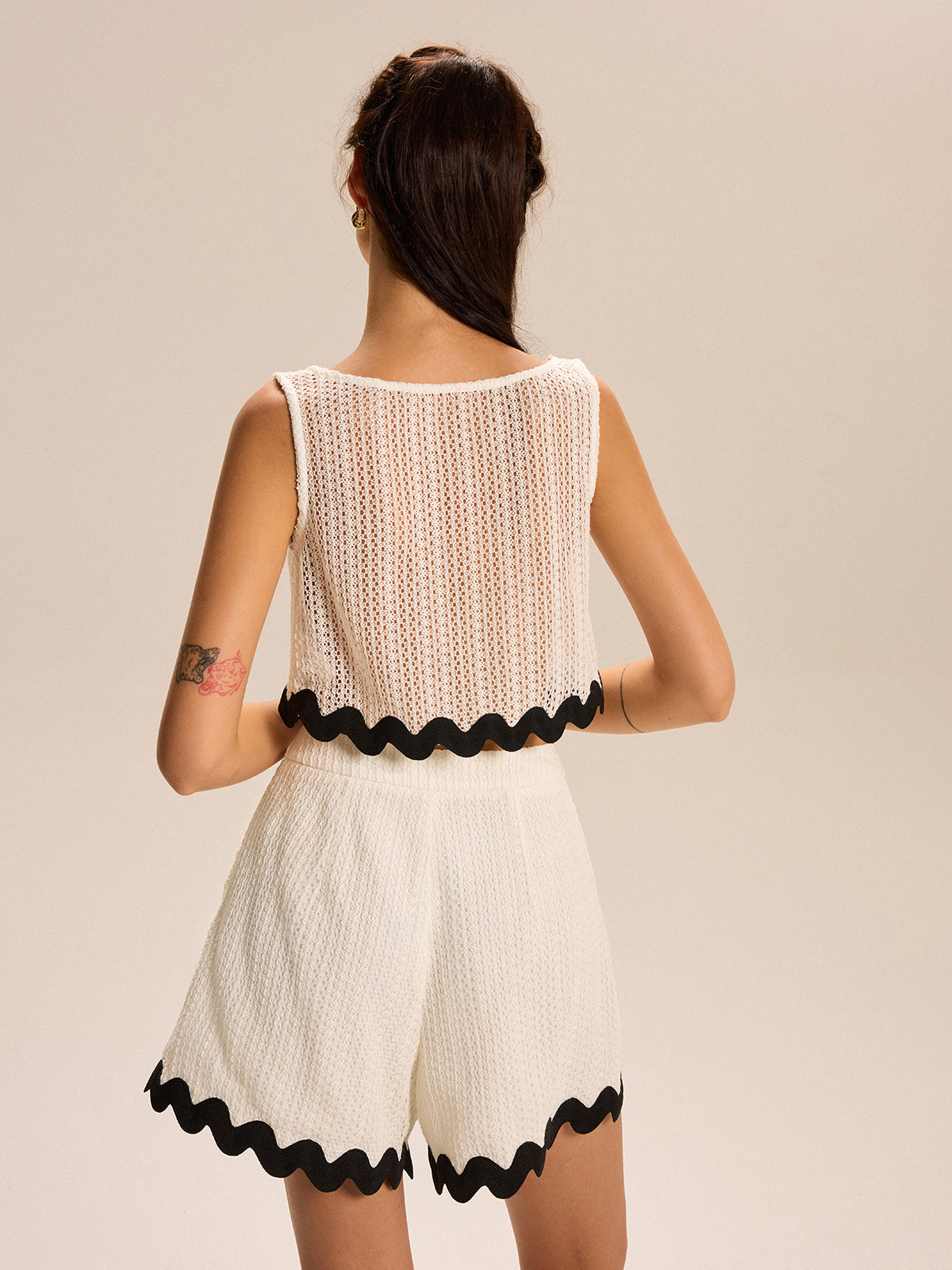 Cropped Tank Top And Scalloped-Trim Shorts Set-Chicvia