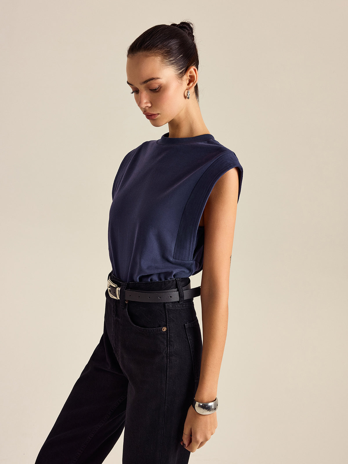 Cotton Crew Neck Sleeveless Top-Chicvia