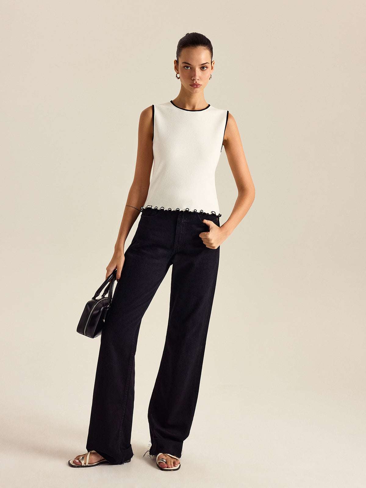 Contrasting Trim Tank Top-Chicvia