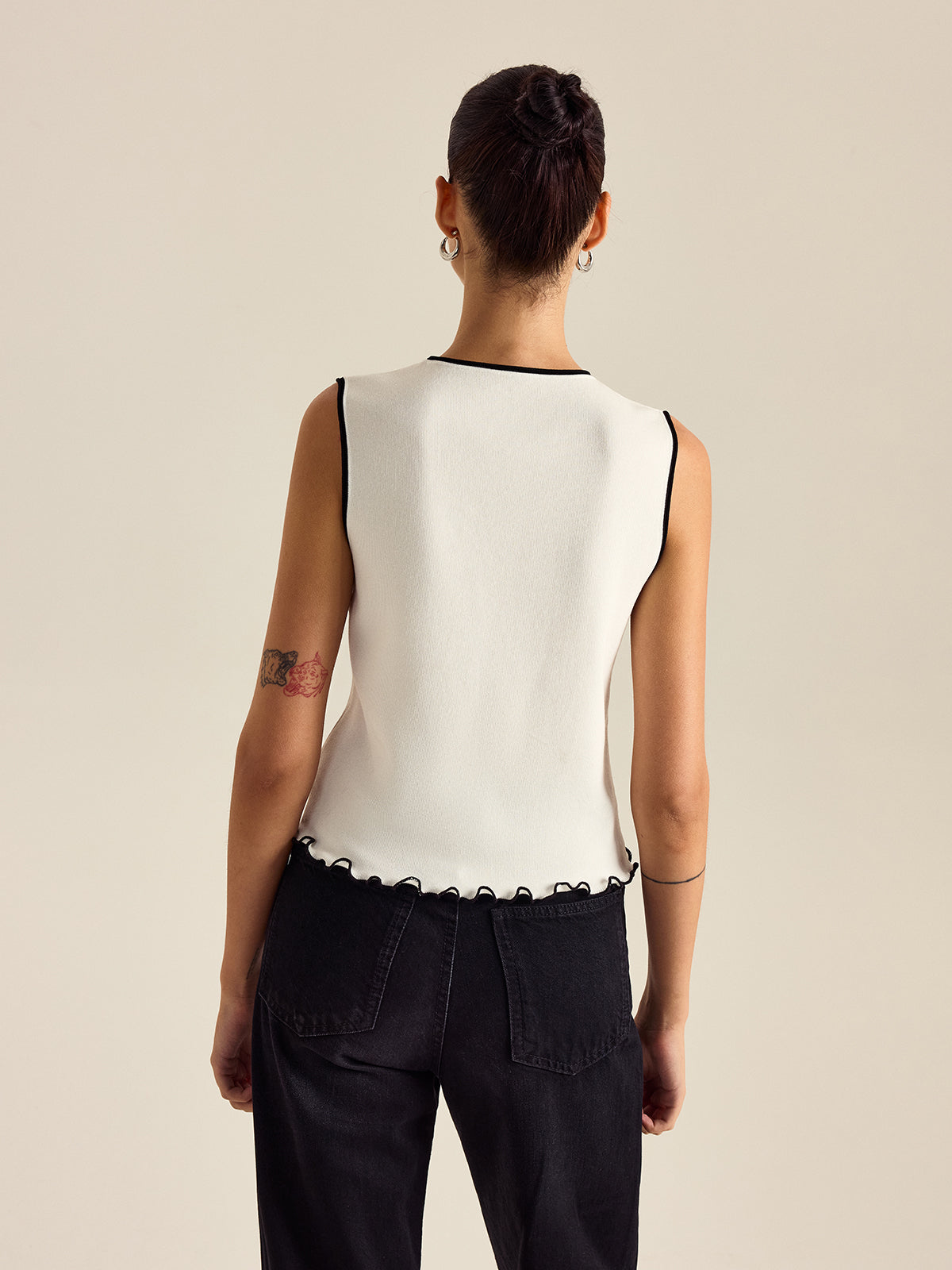 Contrasting Trim Tank Top-Chicvia