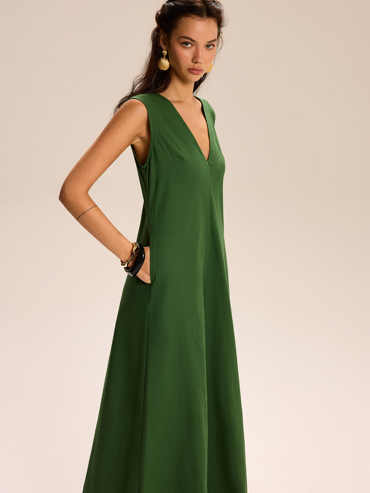 Linen & Cotton Pocketed V-Neck Maxi Dress-Chicvia