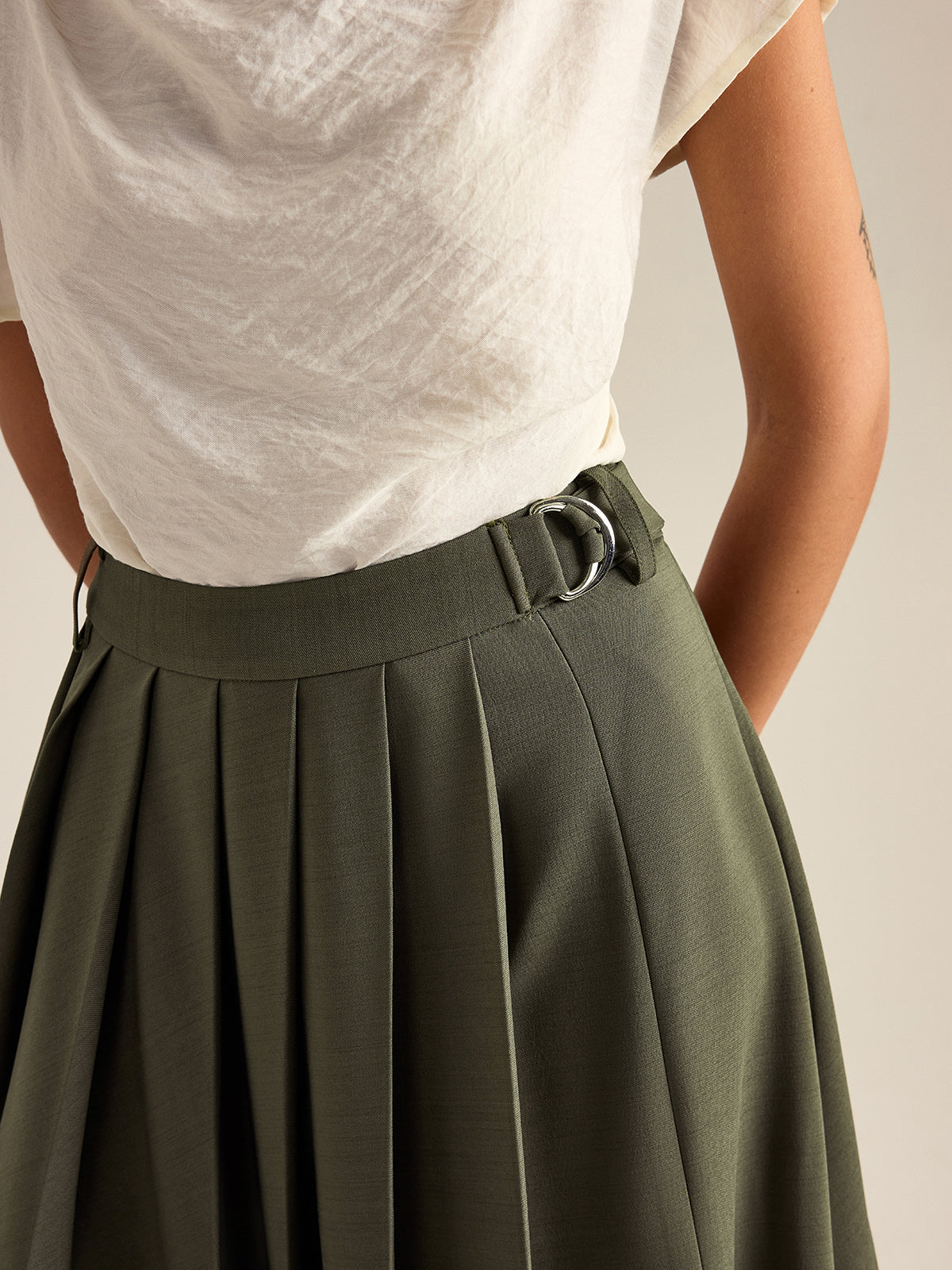 Pleated Midi Skirt with Side Slit-Chicvia