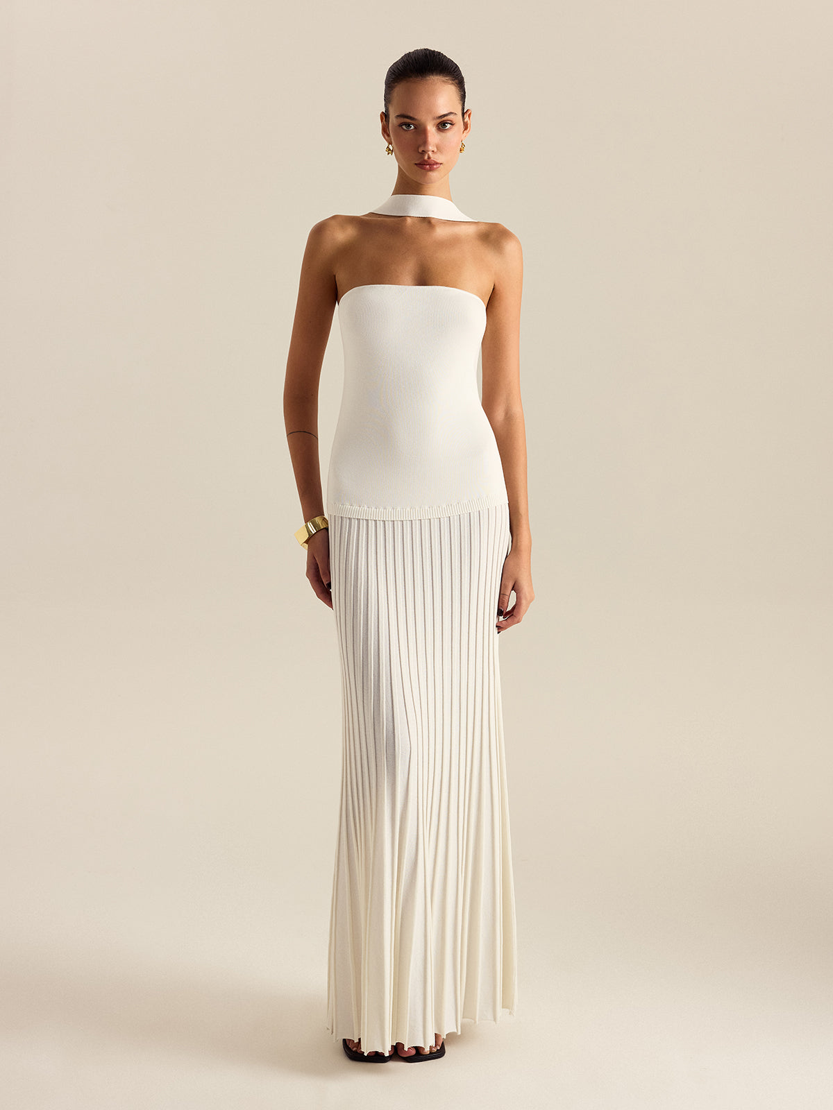 Halterneck Pleated Maxi Dress-Chicvia