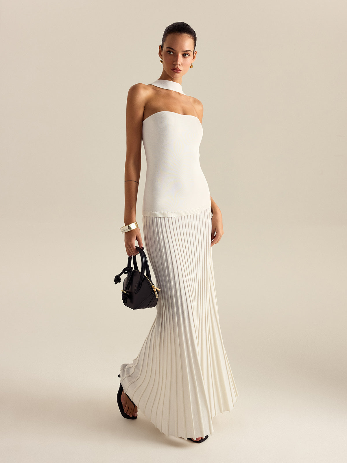 Halterneck Pleated Maxi Dress-Chicvia