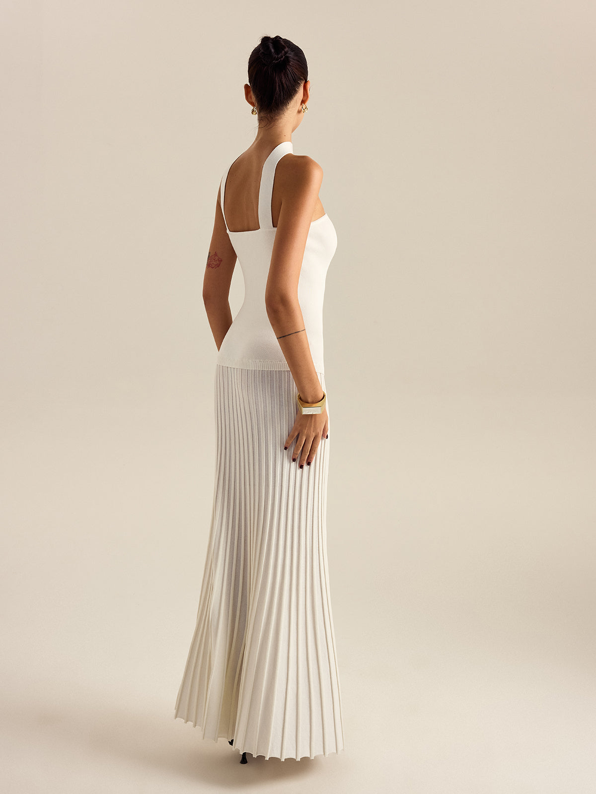 Halterneck Pleated Maxi Dress-Chicvia