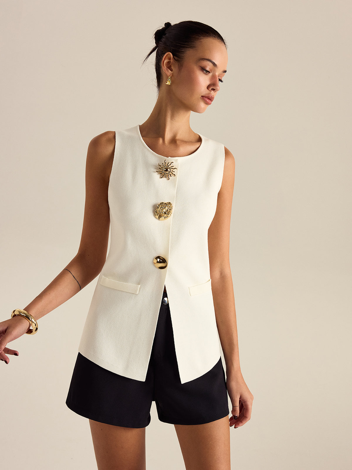 Metal Decor Sleeveless Vest-Chicvia